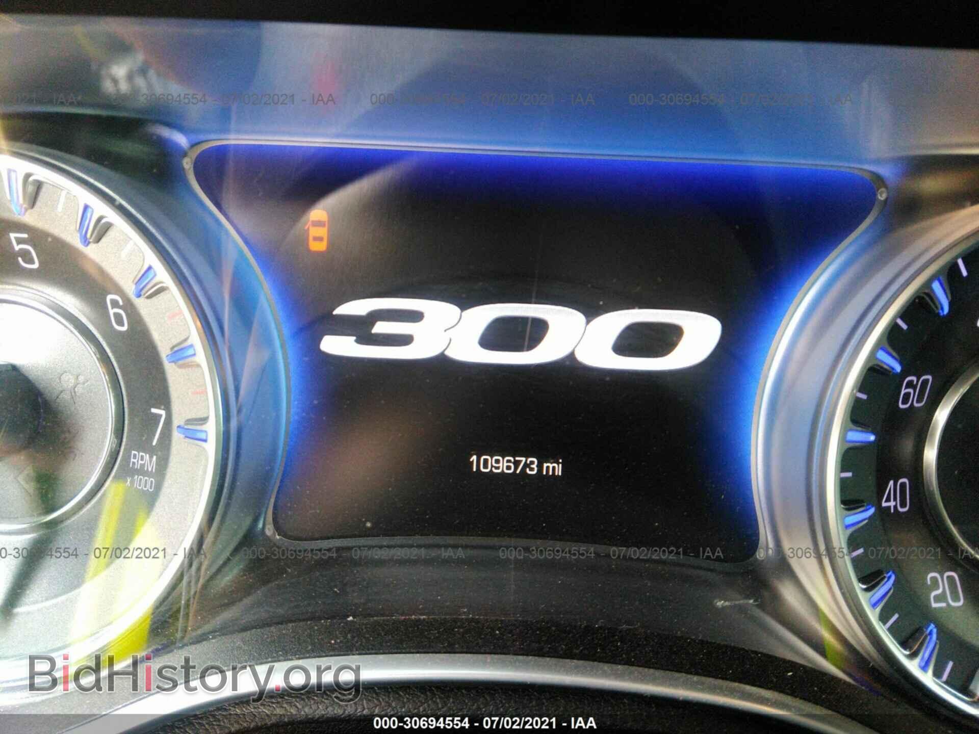2016 CHRYSLER 300 - VIN: 2C3CCAAG8GH252644 - Фото 7