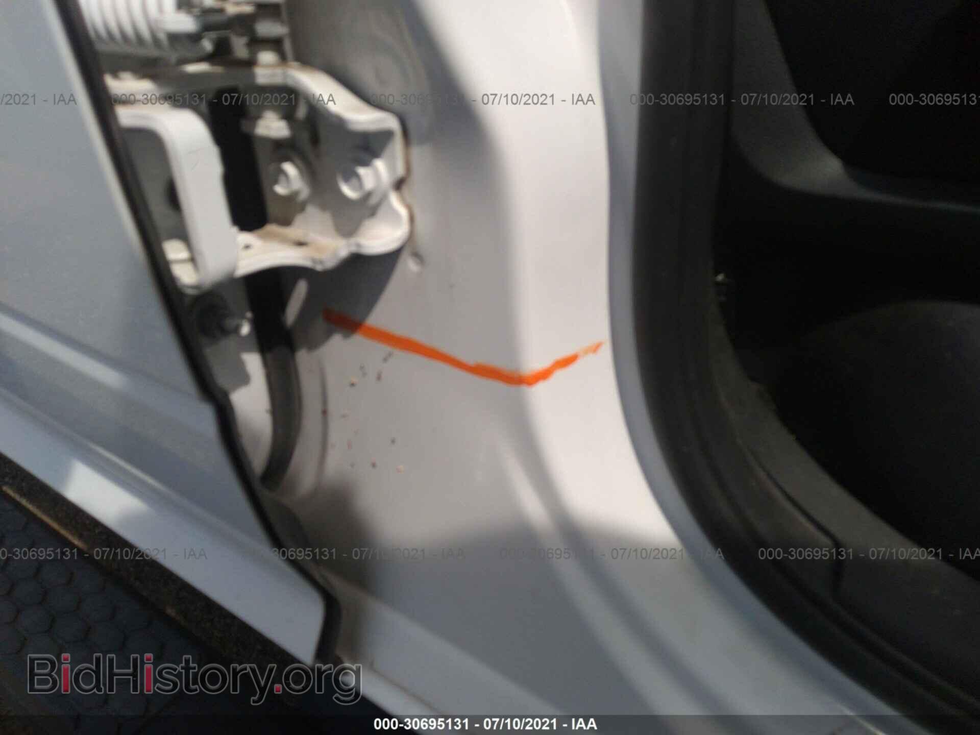 2016 RAM 1500 - VIN: 1C6RR7KT1GS413399 - Фото 6