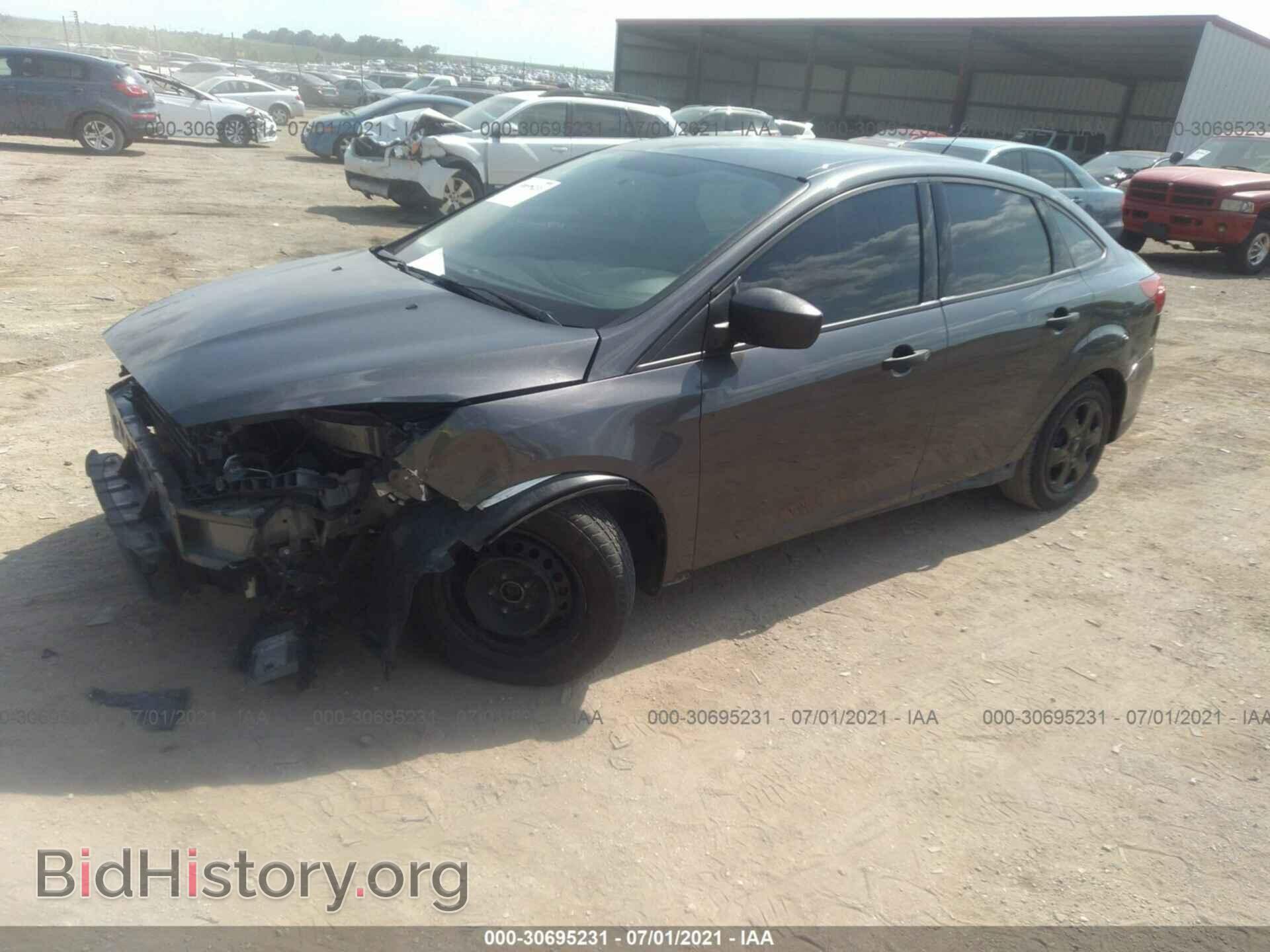 2016 FORD FOCUS - VIN: 1FADP3E23GL221129 - Фото 2