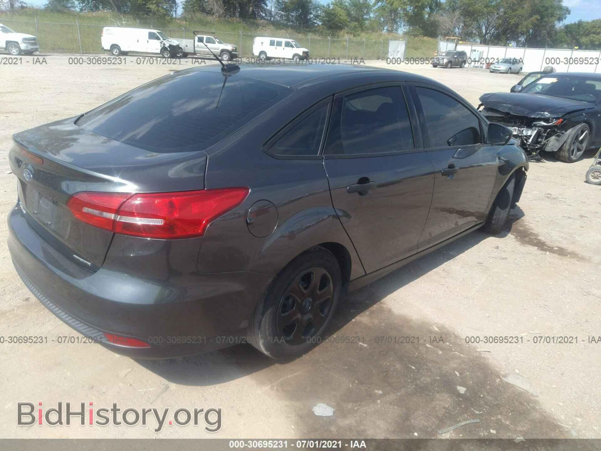2016 FORD FOCUS - VIN: 1FADP3E23GL221129 - Фото 4