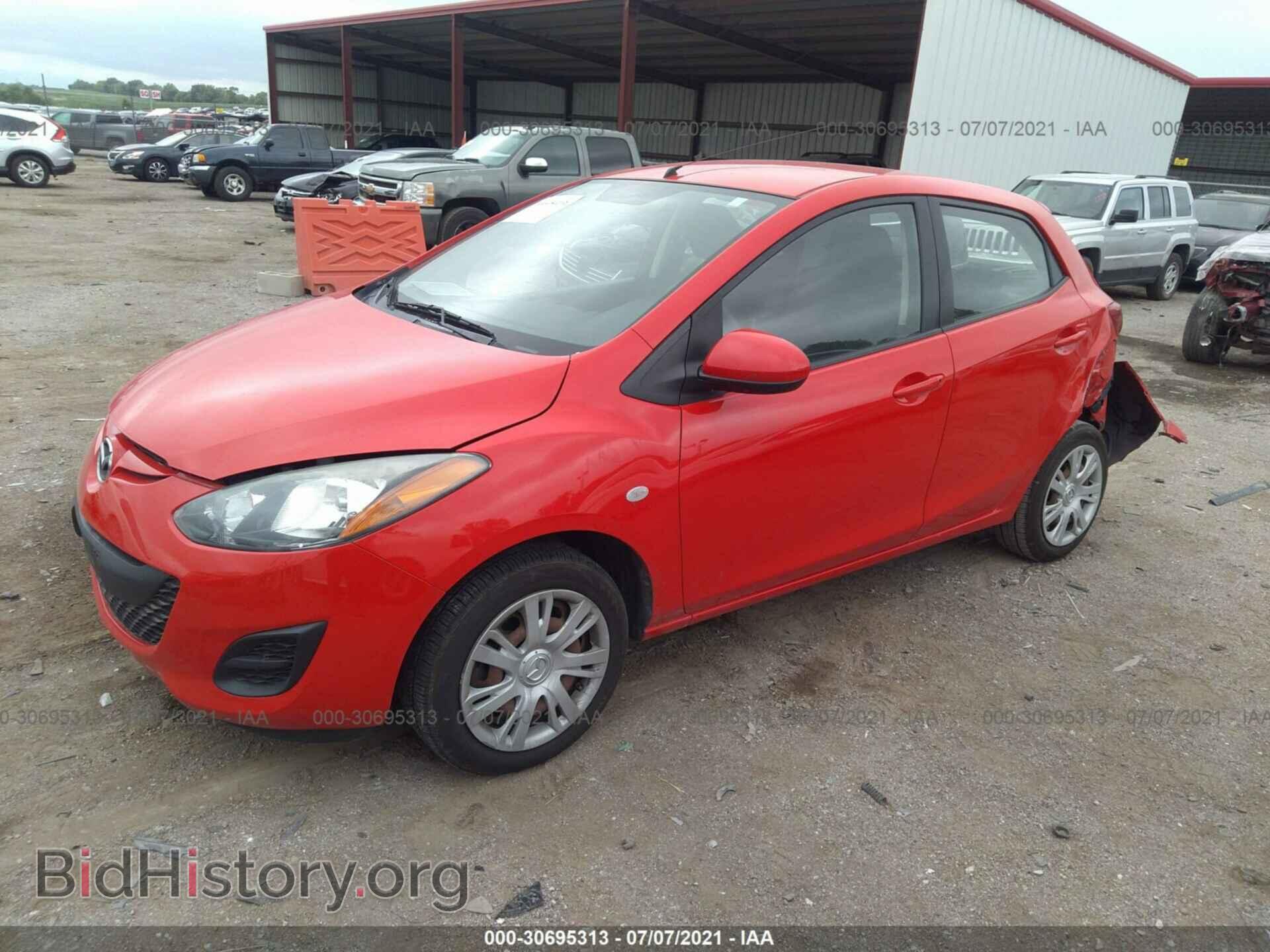 2013 MAZDA MAZDA2 - VIN: JM1DE1KY2D0152427 - Фото 2
