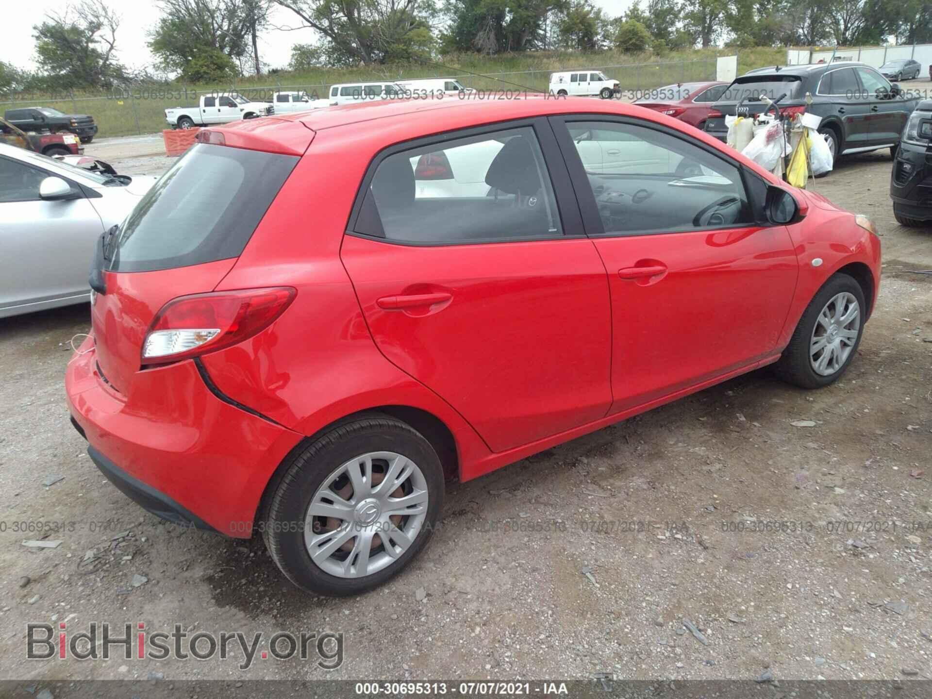 2013 MAZDA MAZDA2 - VIN: JM1DE1KY2D0152427 - Фото 4