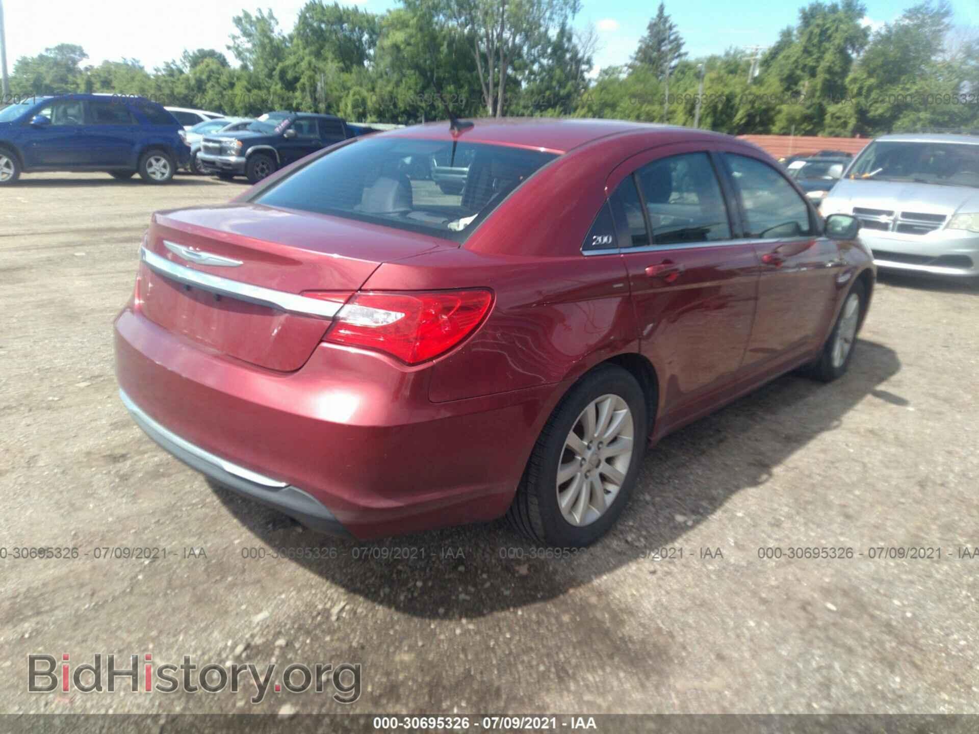 2014 CHRYSLER 200 - VIN: 1C3CCBBB2EN120217 - Фото 4