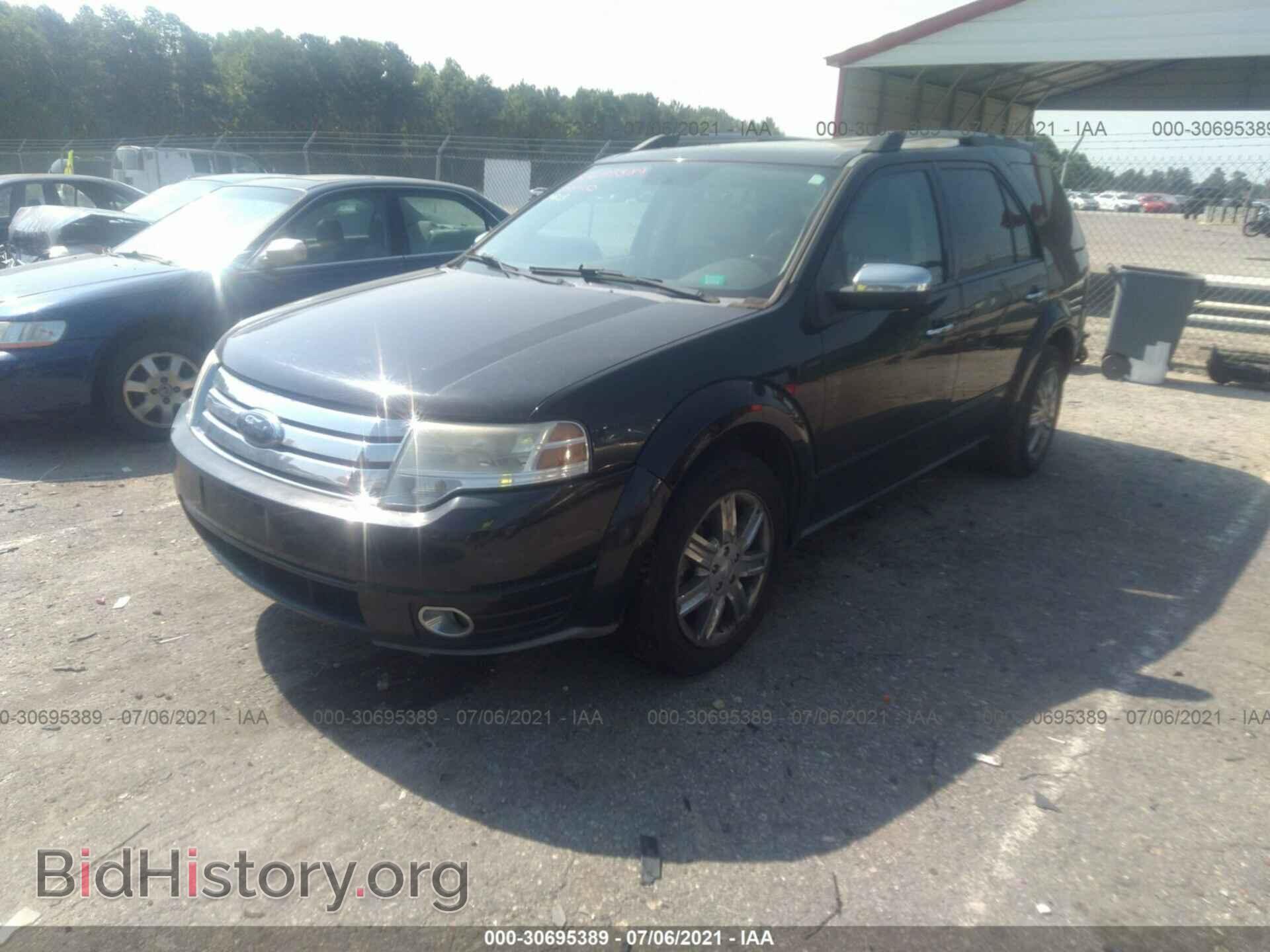 2009 FORD TAURUS X - VIN: 1FMDK03W99GA02079 - Фото 2