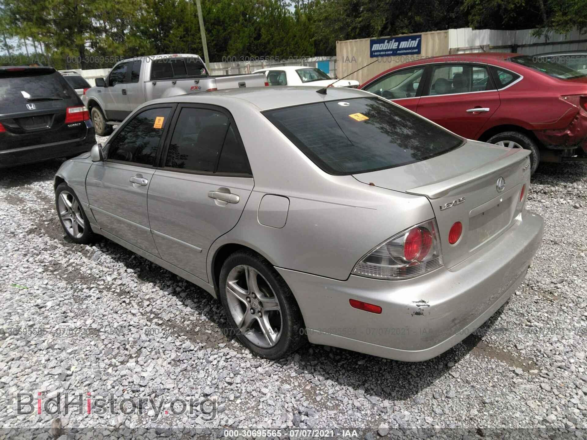 2002 LEXUS IS 300 - VIN: JTHBD192320051064 - Фото 3