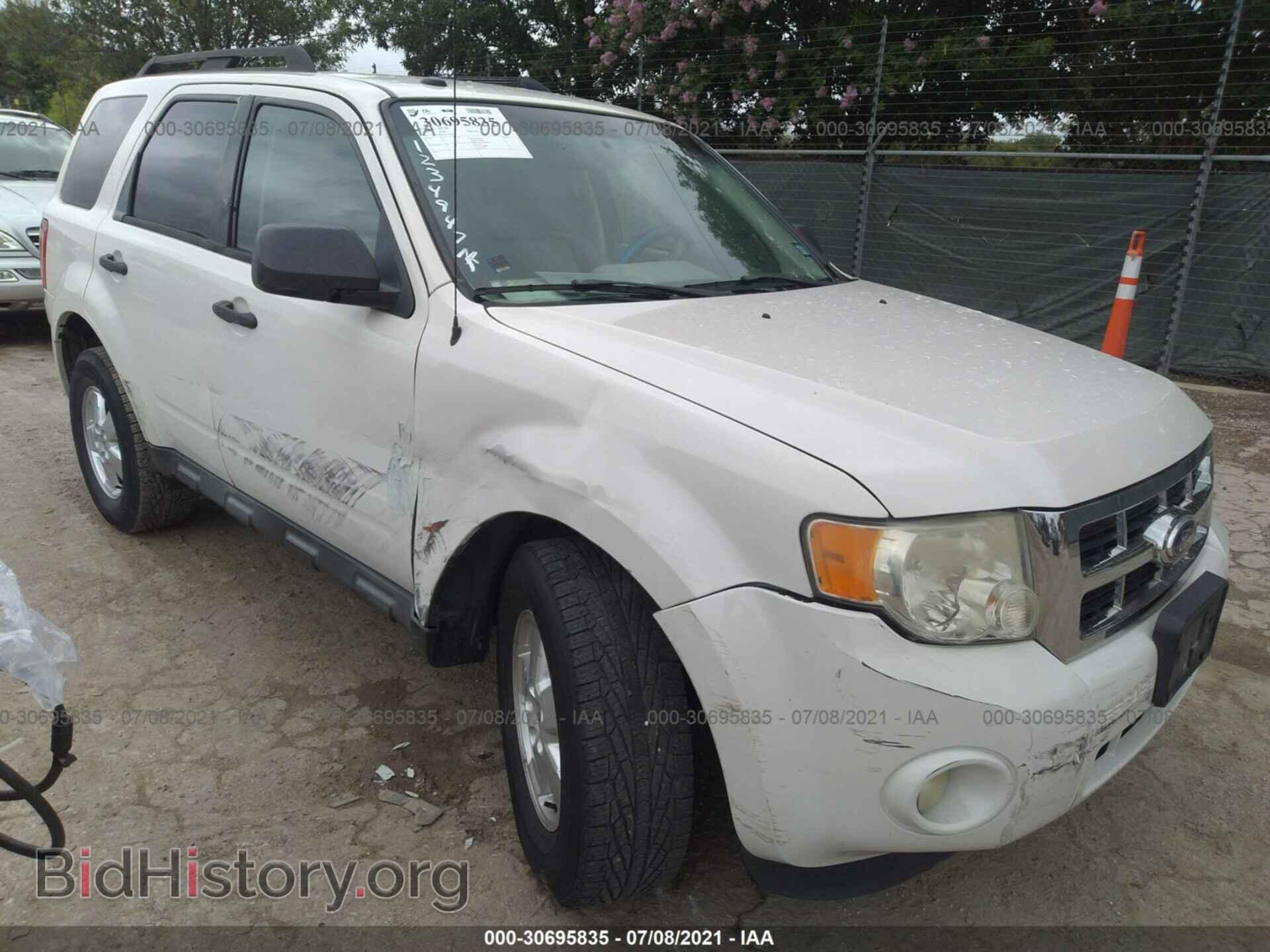 Фотография 1FMCU0DG2CKA14480 - FORD ESCAPE 2012