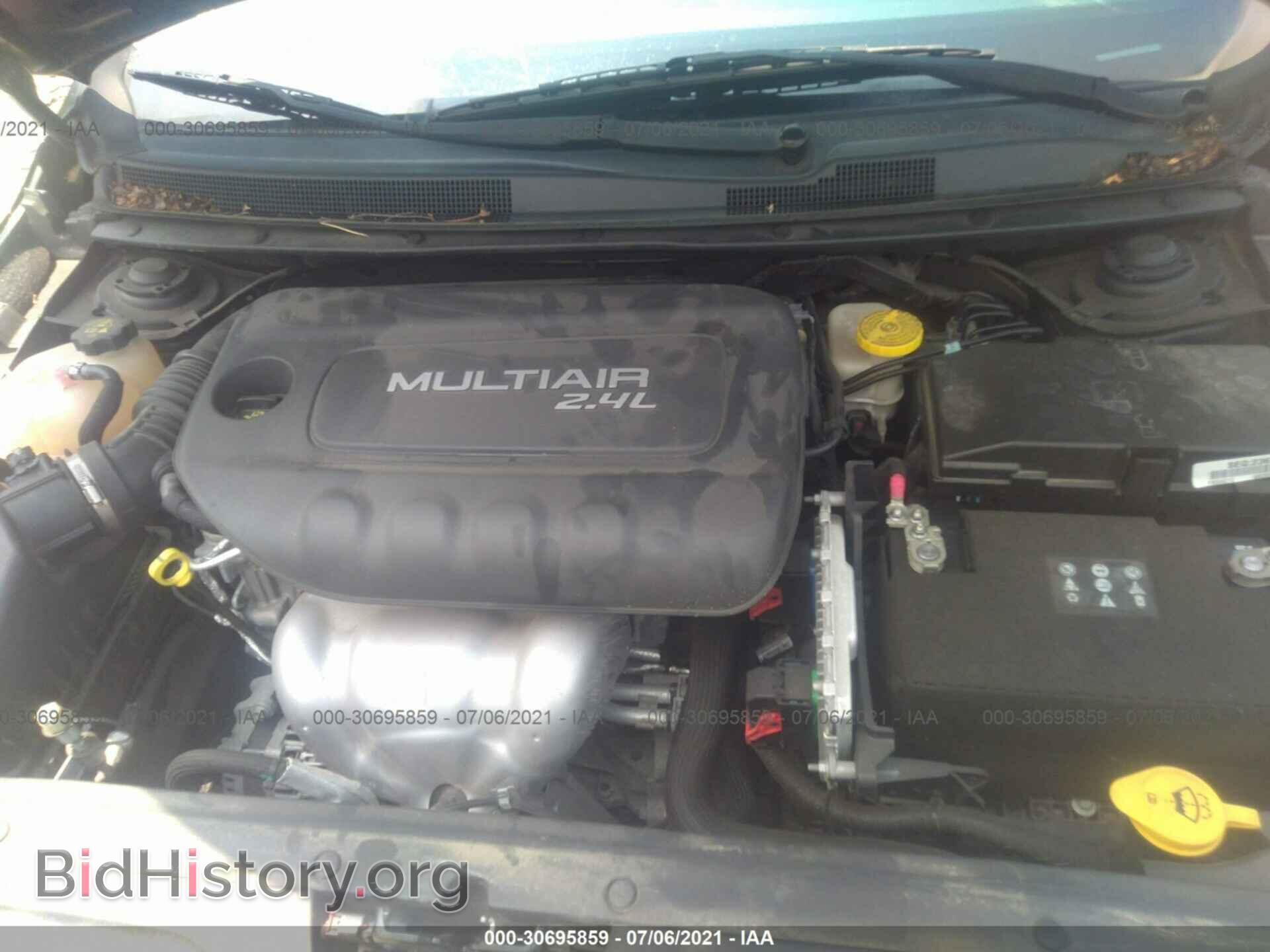 2015 CHRYSLER 200 - VIN: 1C3CCCBB9FN566212 - Фото 10