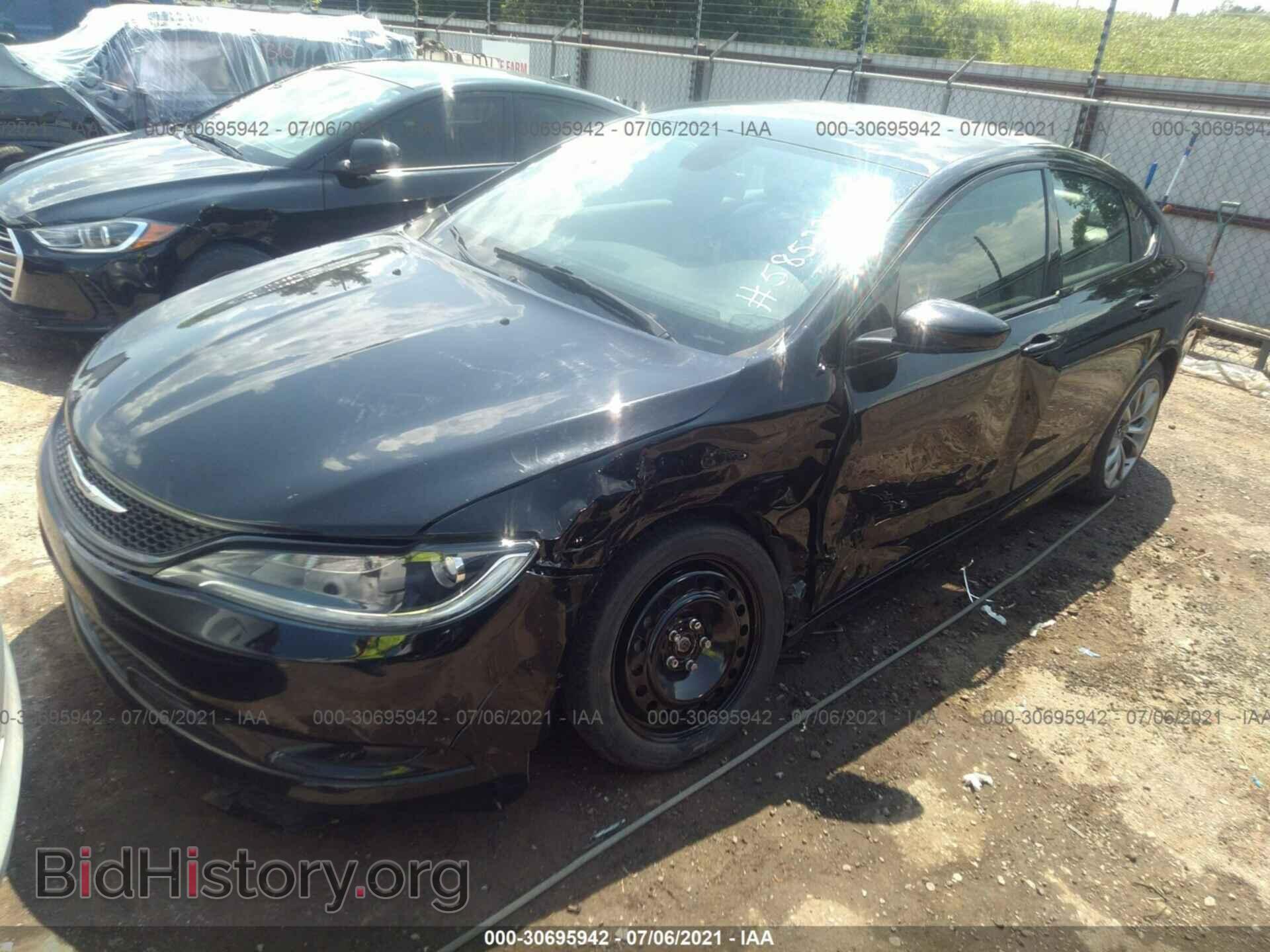2015 CHRYSLER 200 - VIN: 1C3CCCBB8FN585222 - Фото 2