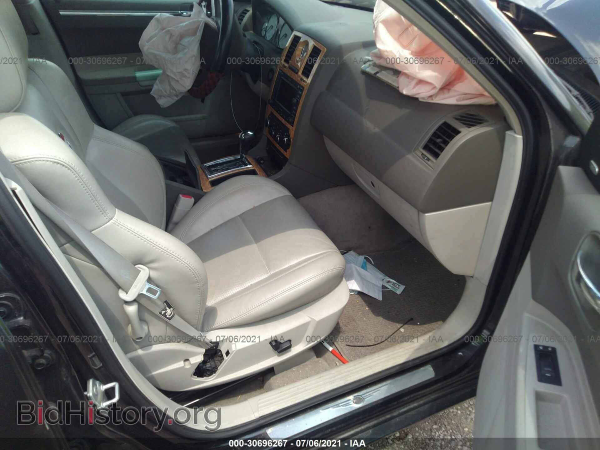 2007 CHRYSLER 300 - VIN: 2C3KA63H47H803348 - Фото 5