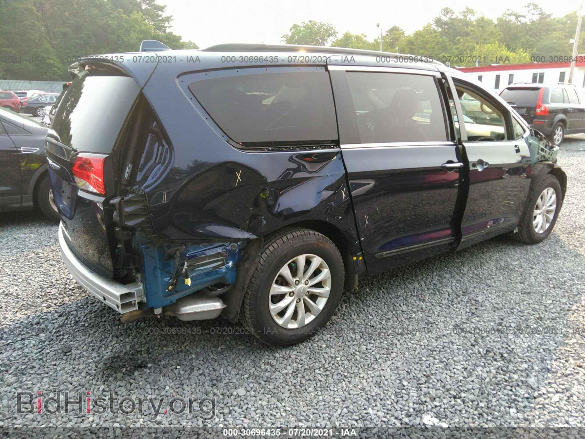 2017 CHRYSLER PACIFICA - VIN: 2C4RC1BG2HR785489 - Фото 4