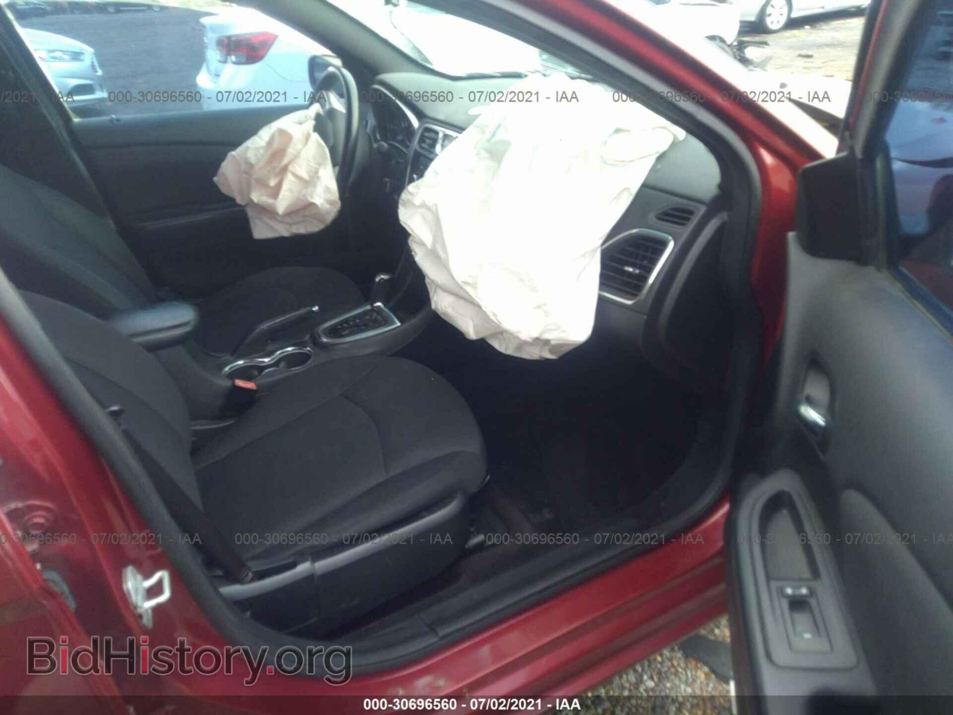 2013 CHRYSLER 200 - VIN: 1C3CCBBG1DN573271 - Фото 5