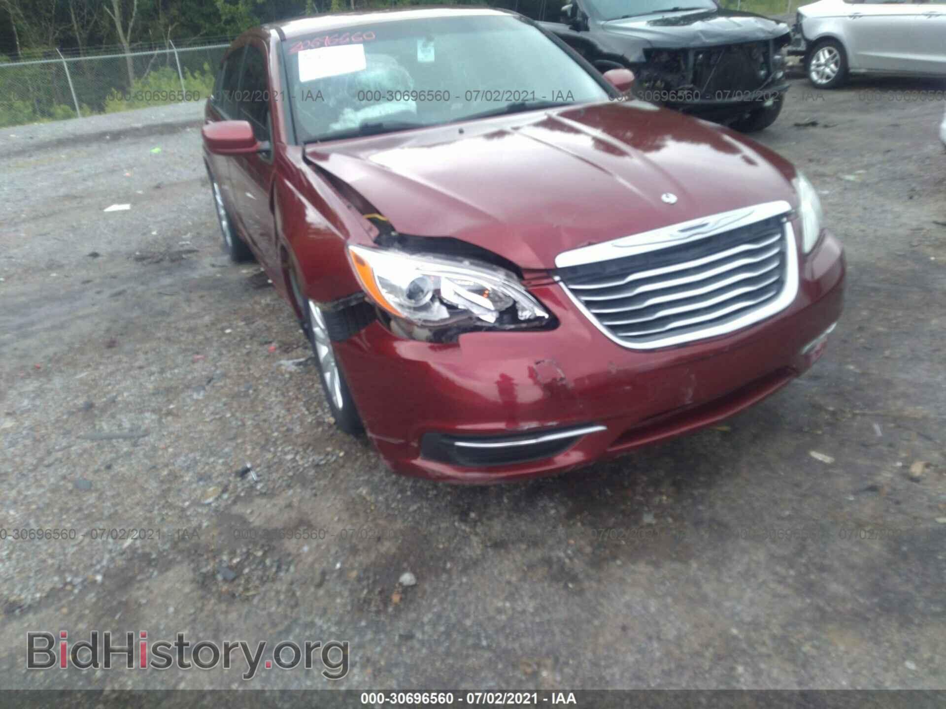 2013 CHRYSLER 200 - VIN: 1C3CCBBG1DN573271 - Фото 6