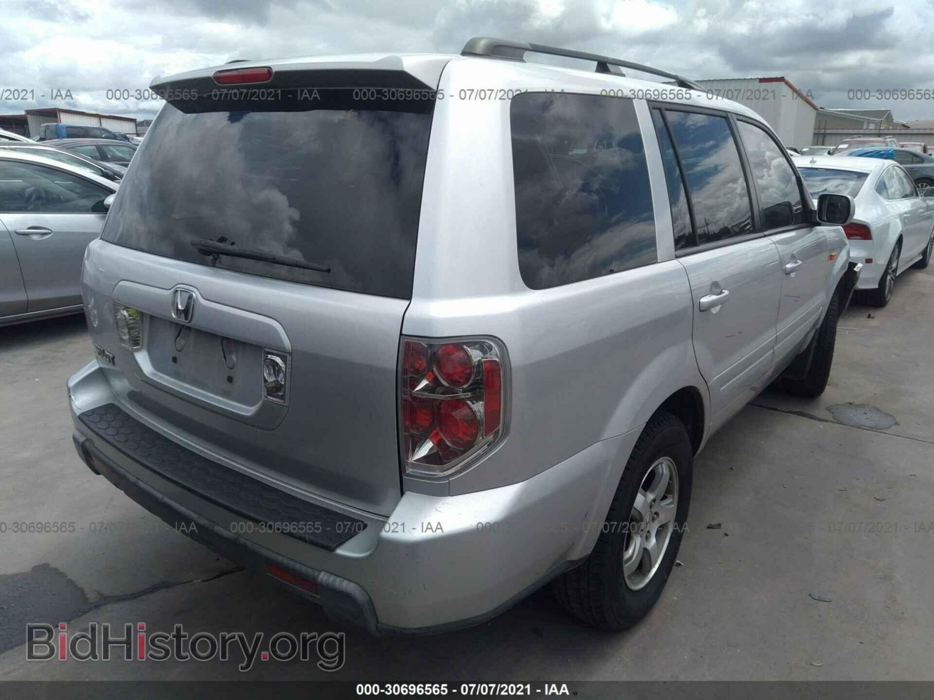 2008 HONDA PILOT - VIN: 5FNYF28598B013579 - Фото 4