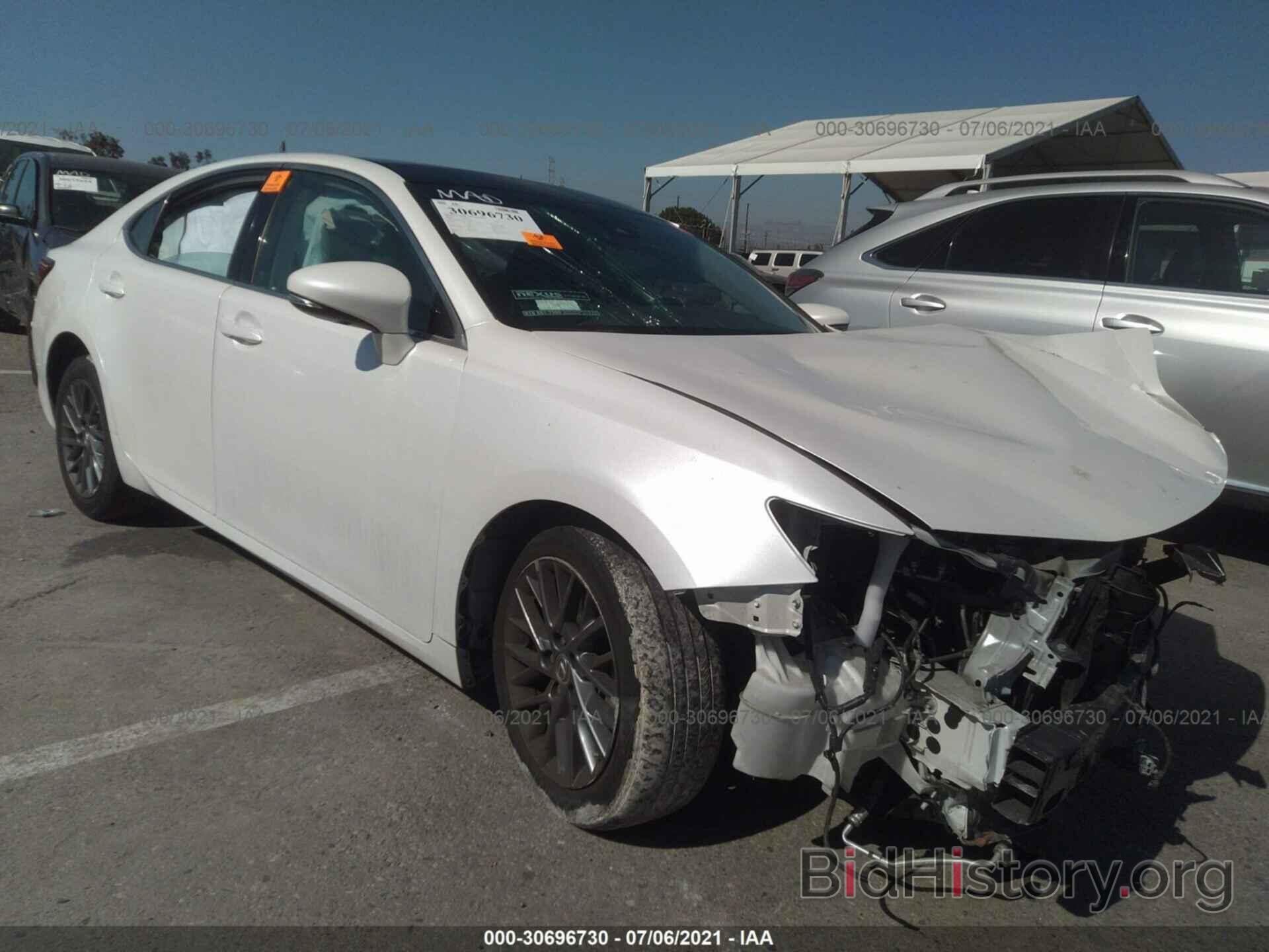 Photo 58ABK1GG2JU093159 - LEXUS ES 2018