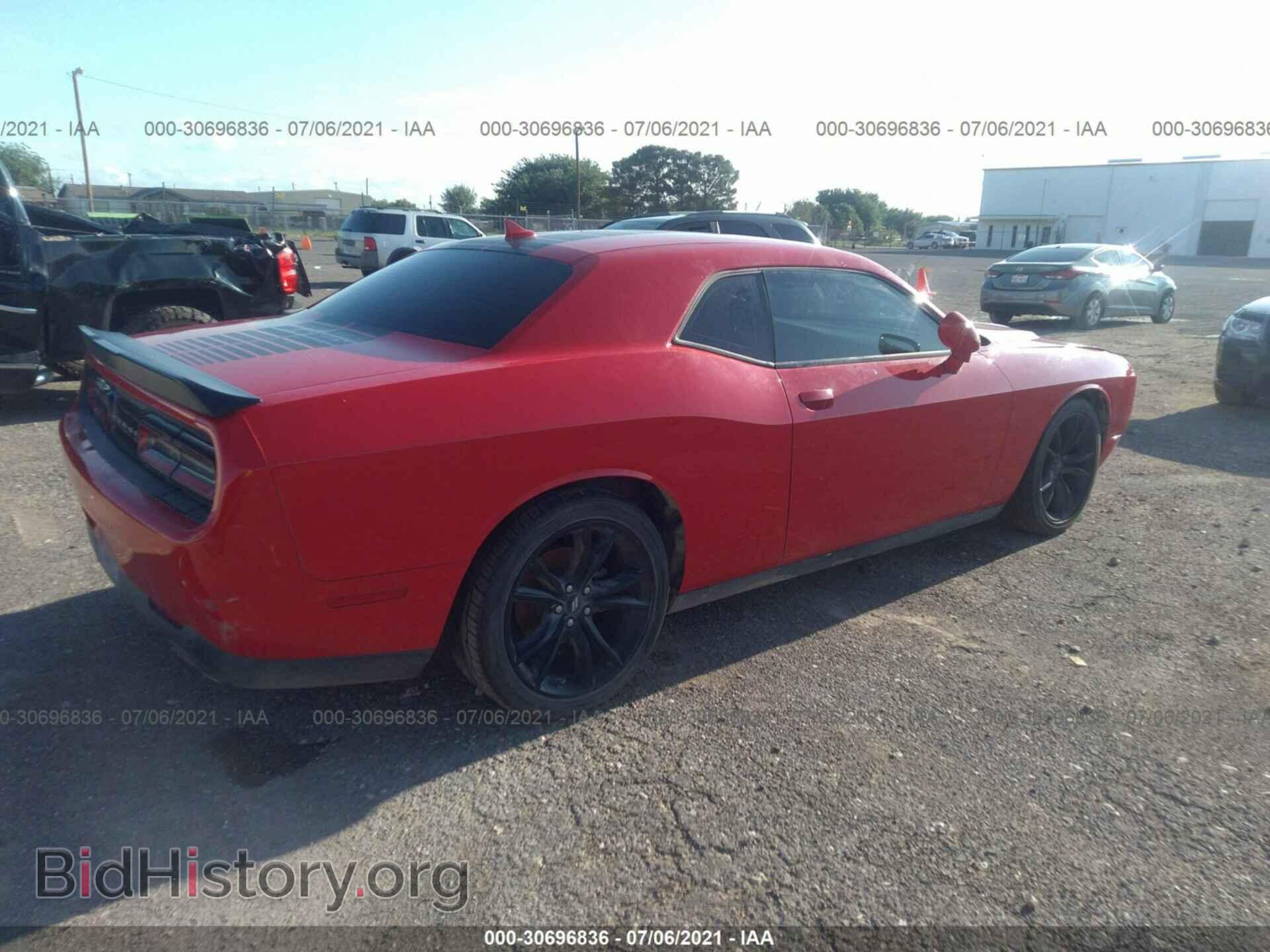 2018 DODGE CHALLENGER - VIN: 2C3CDZAG1JH204843 - Фото 4
