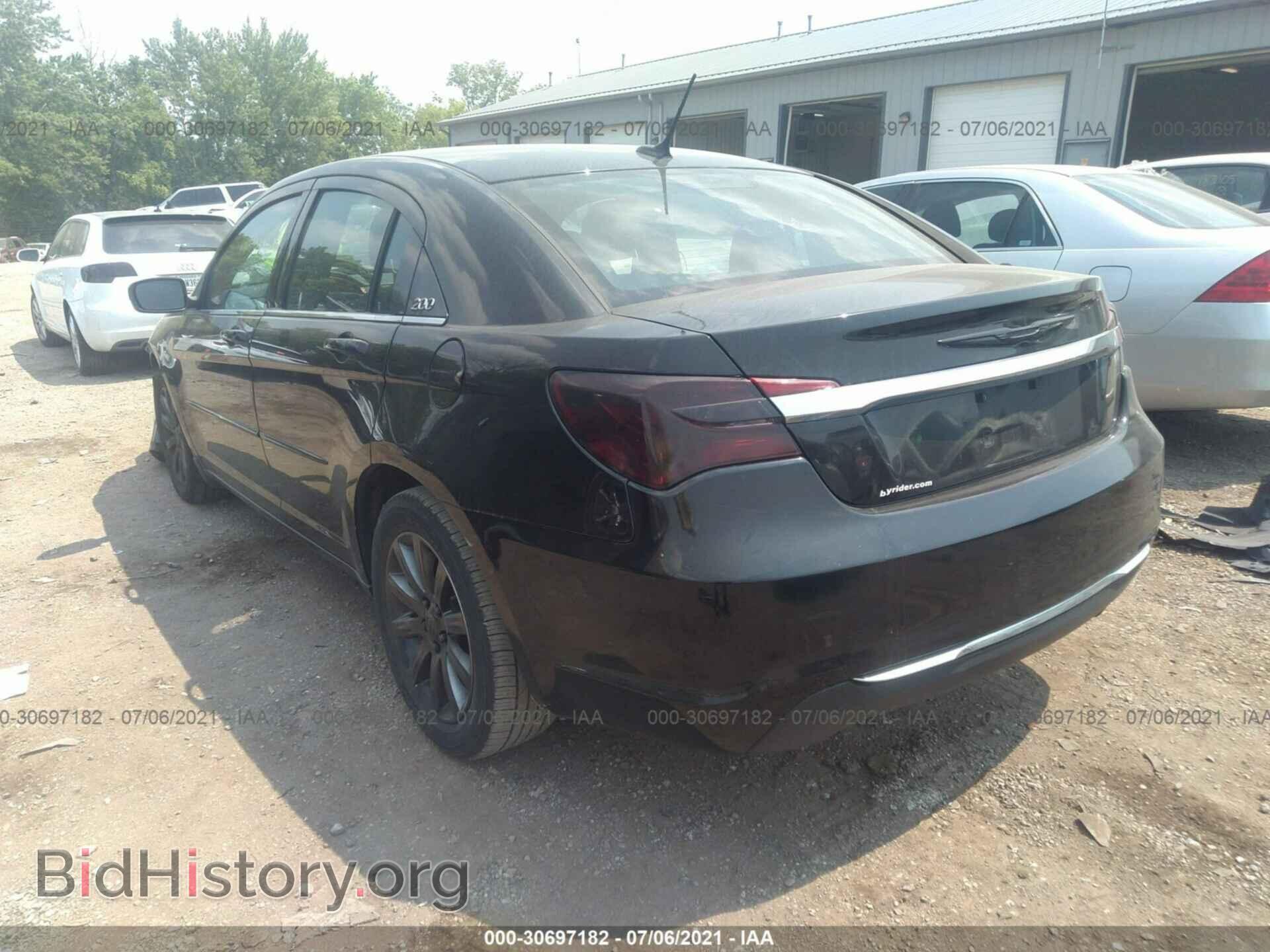 2013 CHRYSLER 200 - VIN: 1C3CCBBB3DN624693 - Photo 3