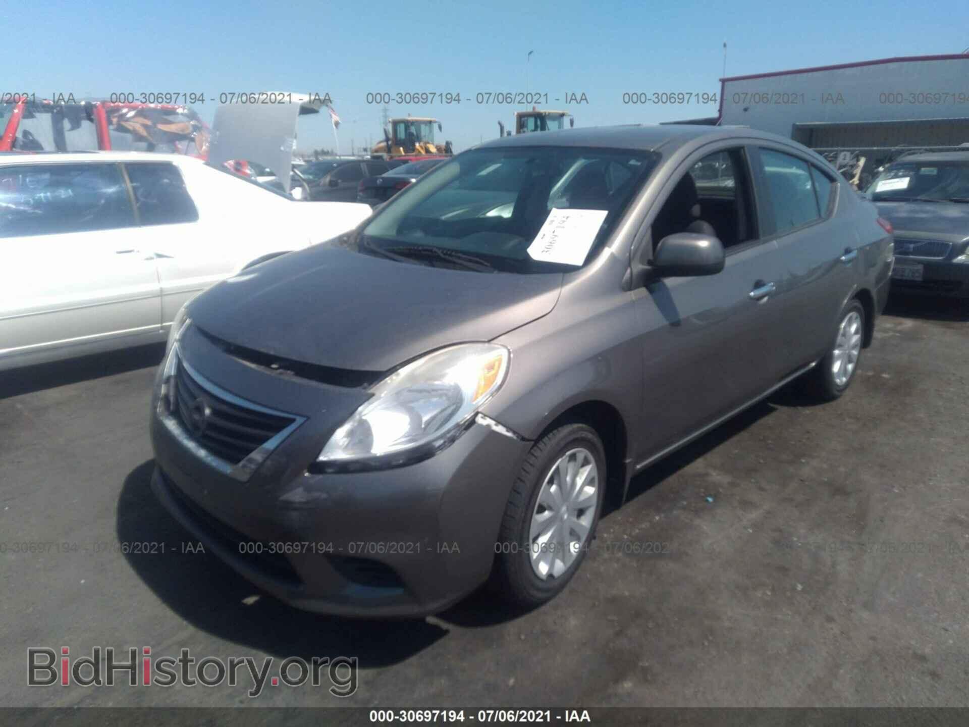 2013 NISSAN VERSA - VIN: 3N1CN7AP5DL877971 - Фото 2