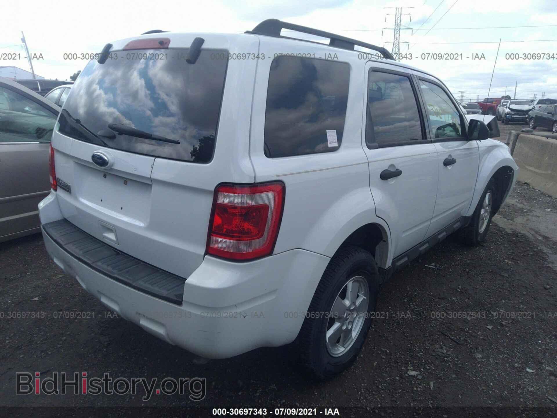 2011 FORD ESCAPE - VIN: 1FMCU0D76BKC13076 - Фото 4