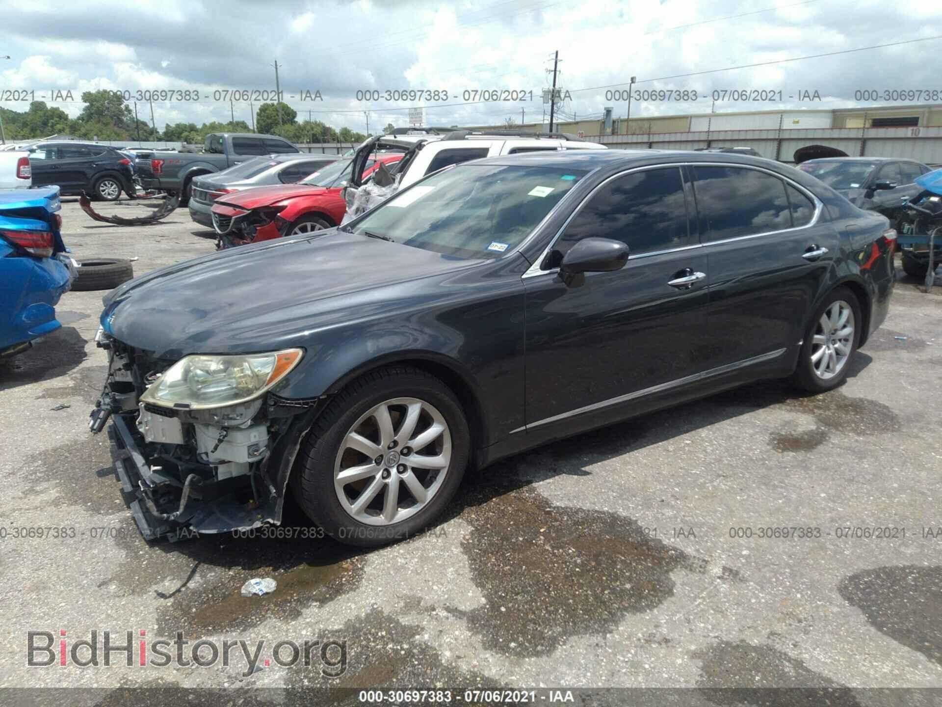 2007 LEXUS LS 460 - VIN: JTHGL46F975013270 - Фото 2