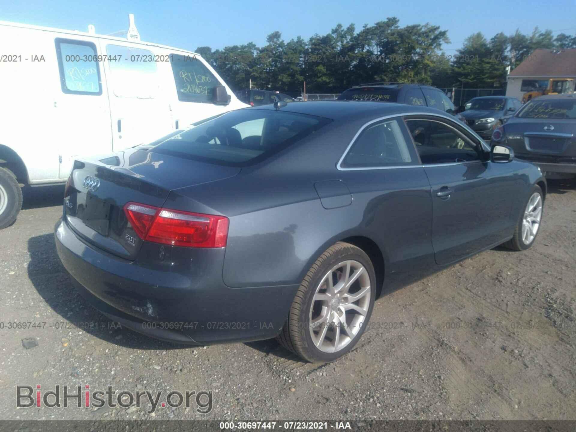 2010 AUDI A5 - VIN: WAUGFAFR5AA024036 - Photo 4