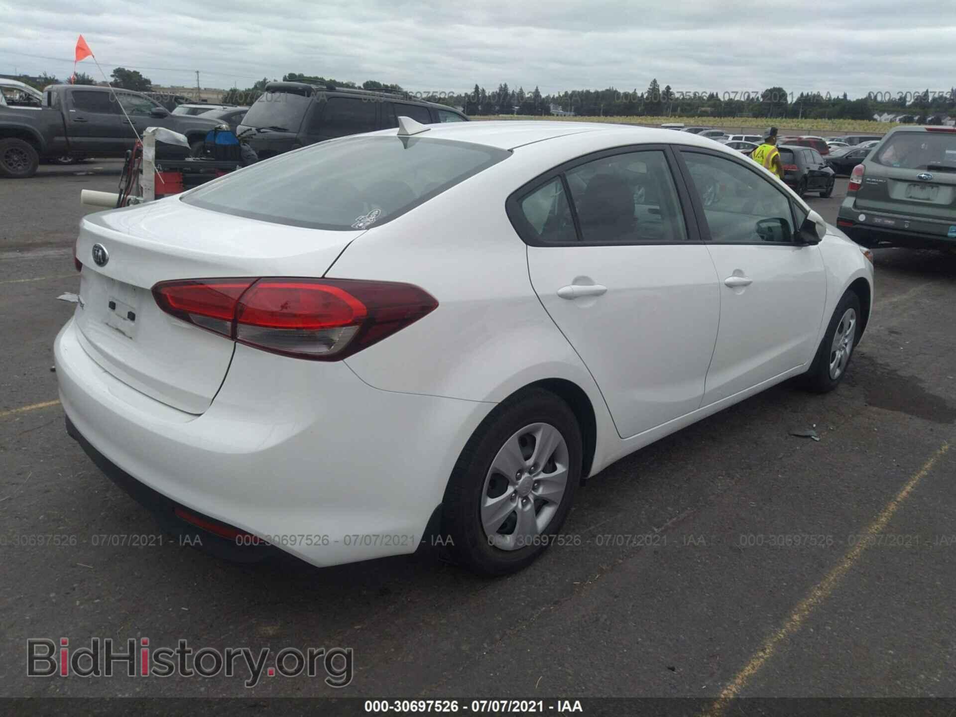 2017 KIA FORTE - VIN: 3KPFK4A74HE140952 - Фото 4