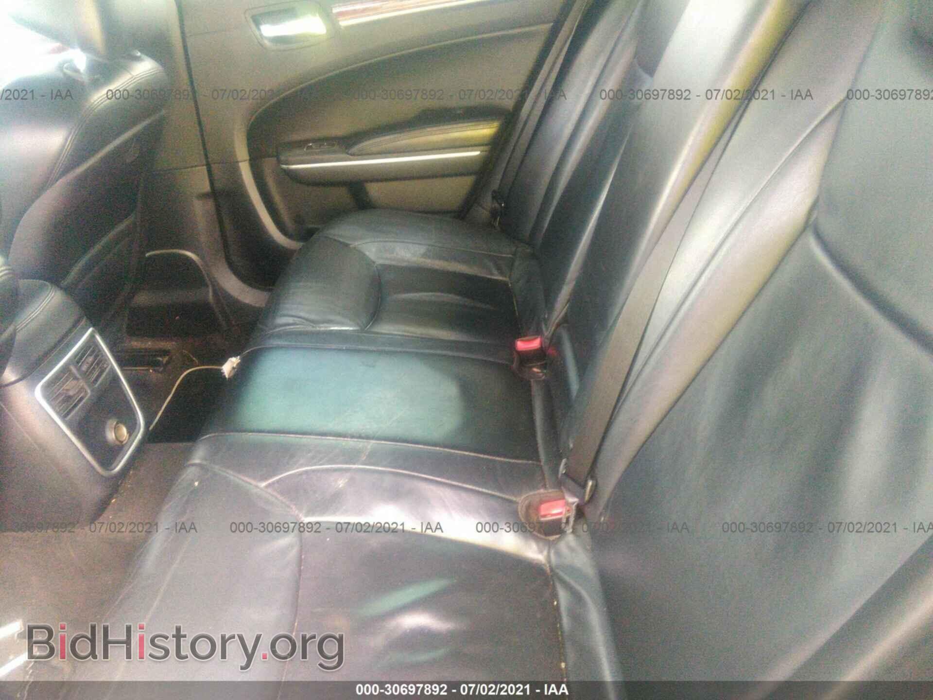 2012 CHRYSLER 300 - VIN: 2C3CCACG4CH204100 - Фото 8