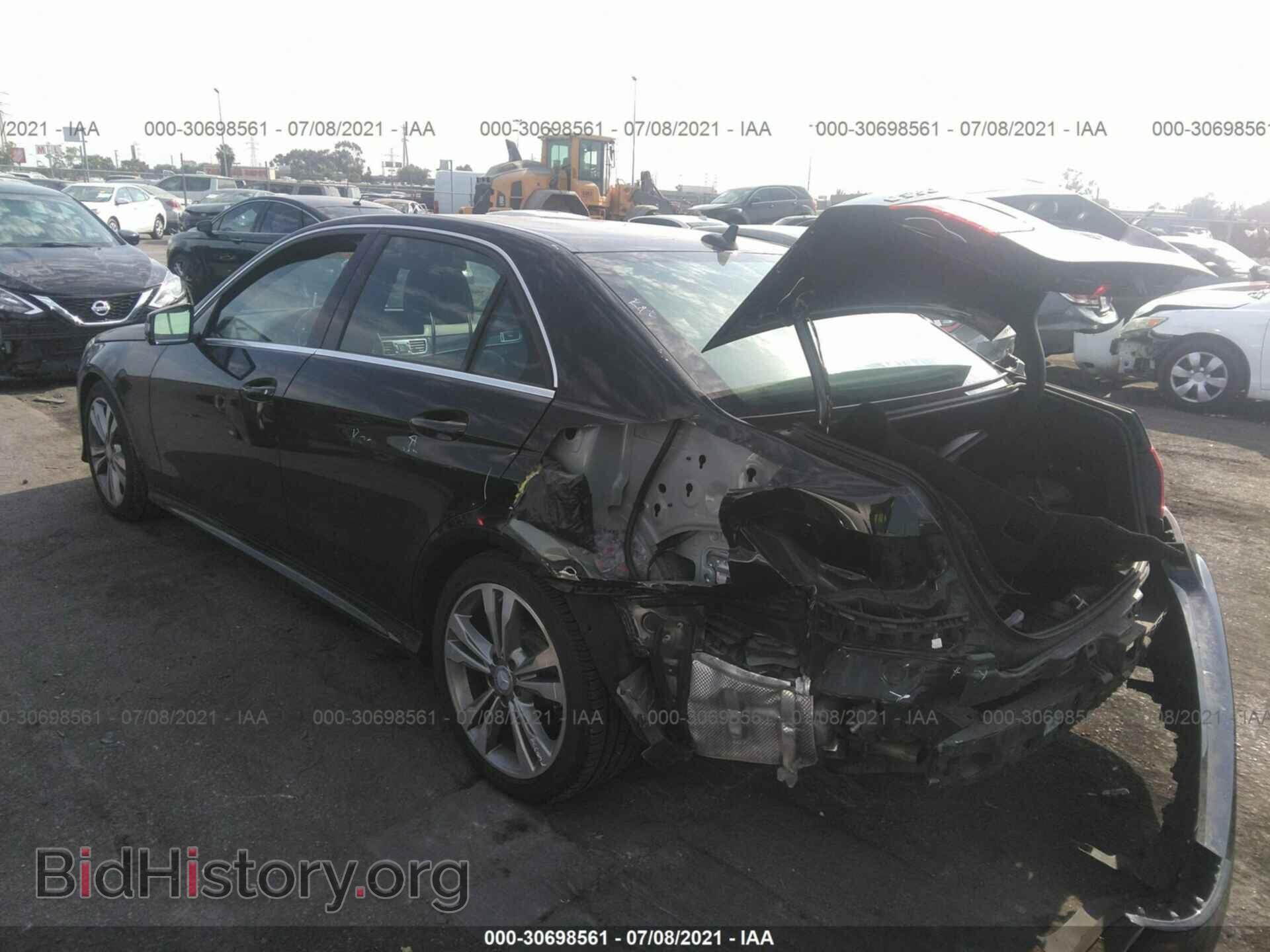 2014 MERCEDES-BENZ E-CLASS - VIN: WDDHF5KB0EB060276 - Фото 3
