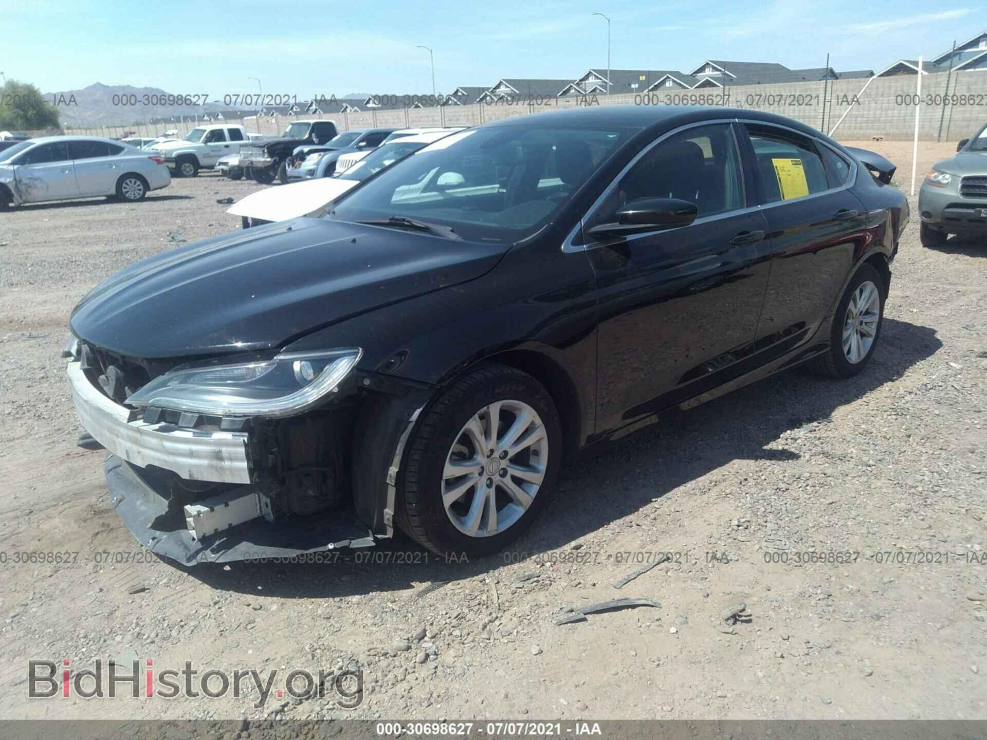 2015 CHRYSLER 200 - VIN: 1C3CCCAB3FN633551 - Фото 2