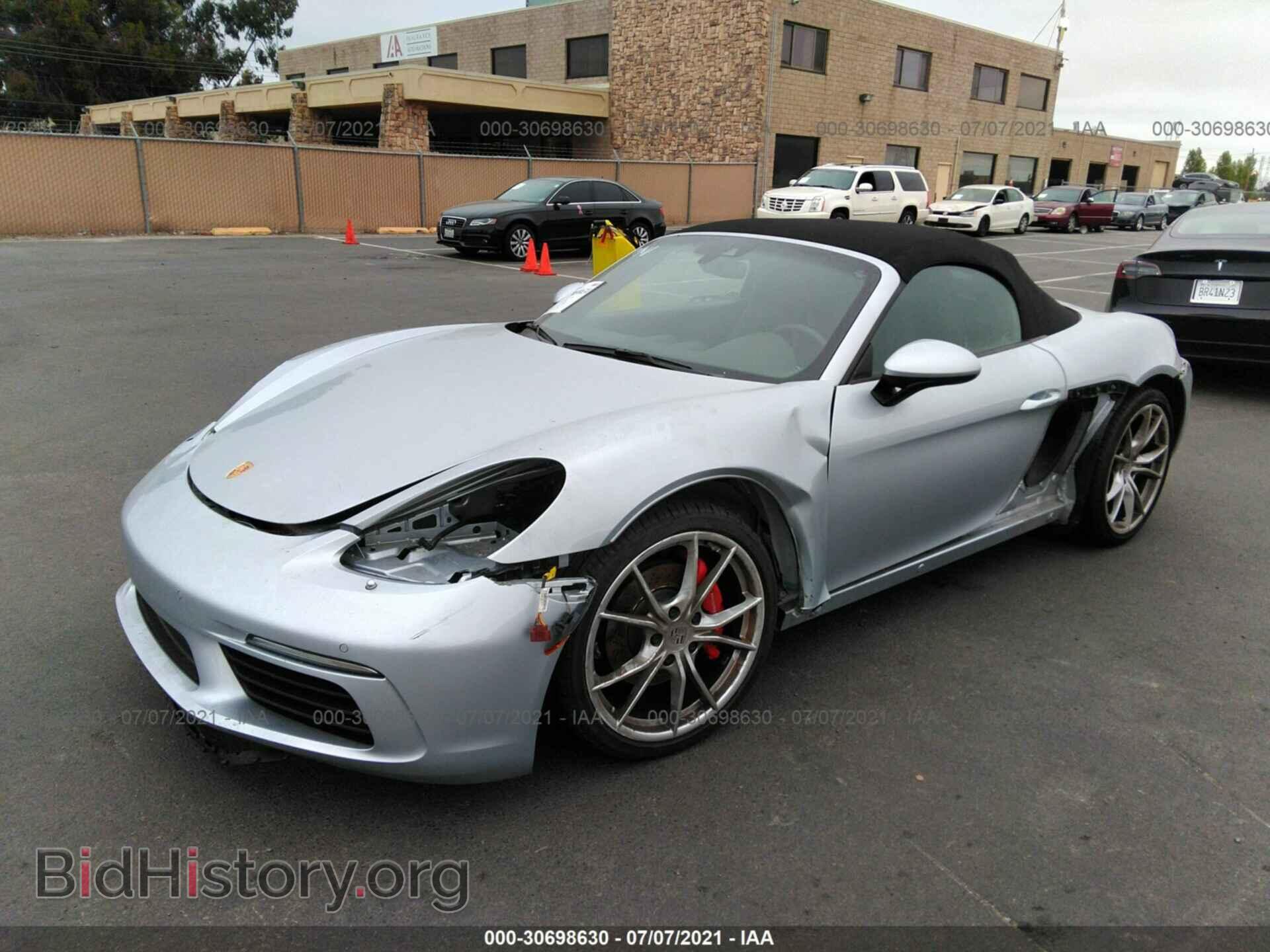 2017 PORSCHE 718 BOXSTER - VIN: WP0CB2A87HS240962 - Фото 2
