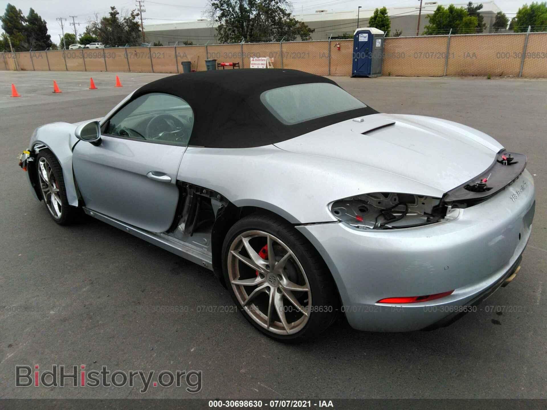 2017 PORSCHE 718 BOXSTER - VIN: WP0CB2A87HS240962 - Фото 3