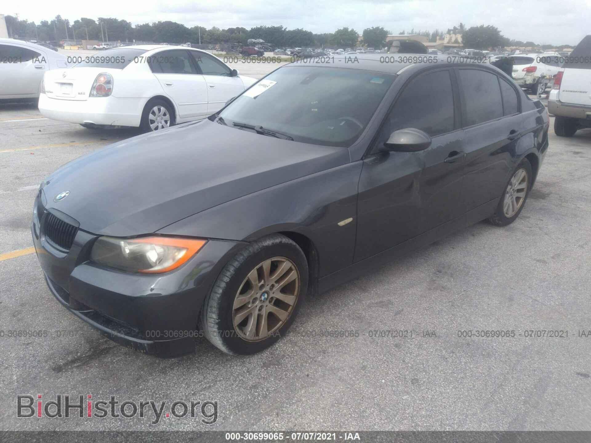 2007 BMW 3 SERIES - VIN: WBAVA37577NL10372 - Фото 2