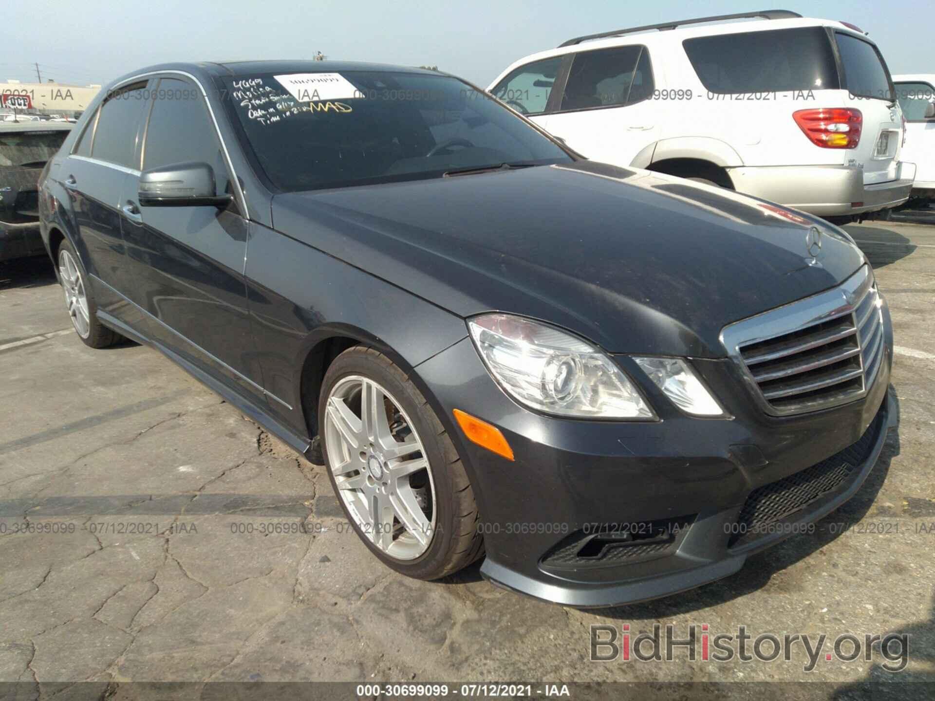 Photo WDDHF5GB2AA235653 - MERCEDES-BENZ E-CLASS 2010