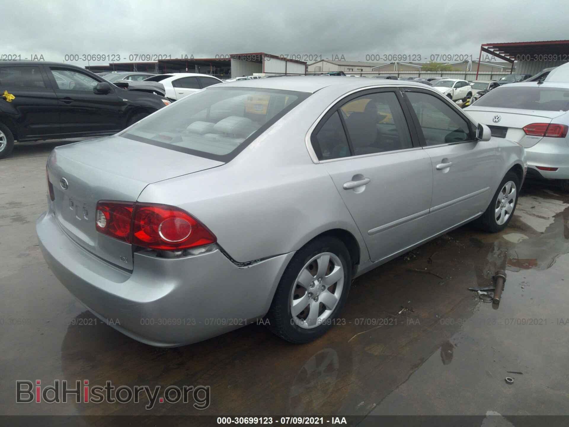 2007 KIA OPTIMA - VIN: KNAGE123175118386 - Фото 4