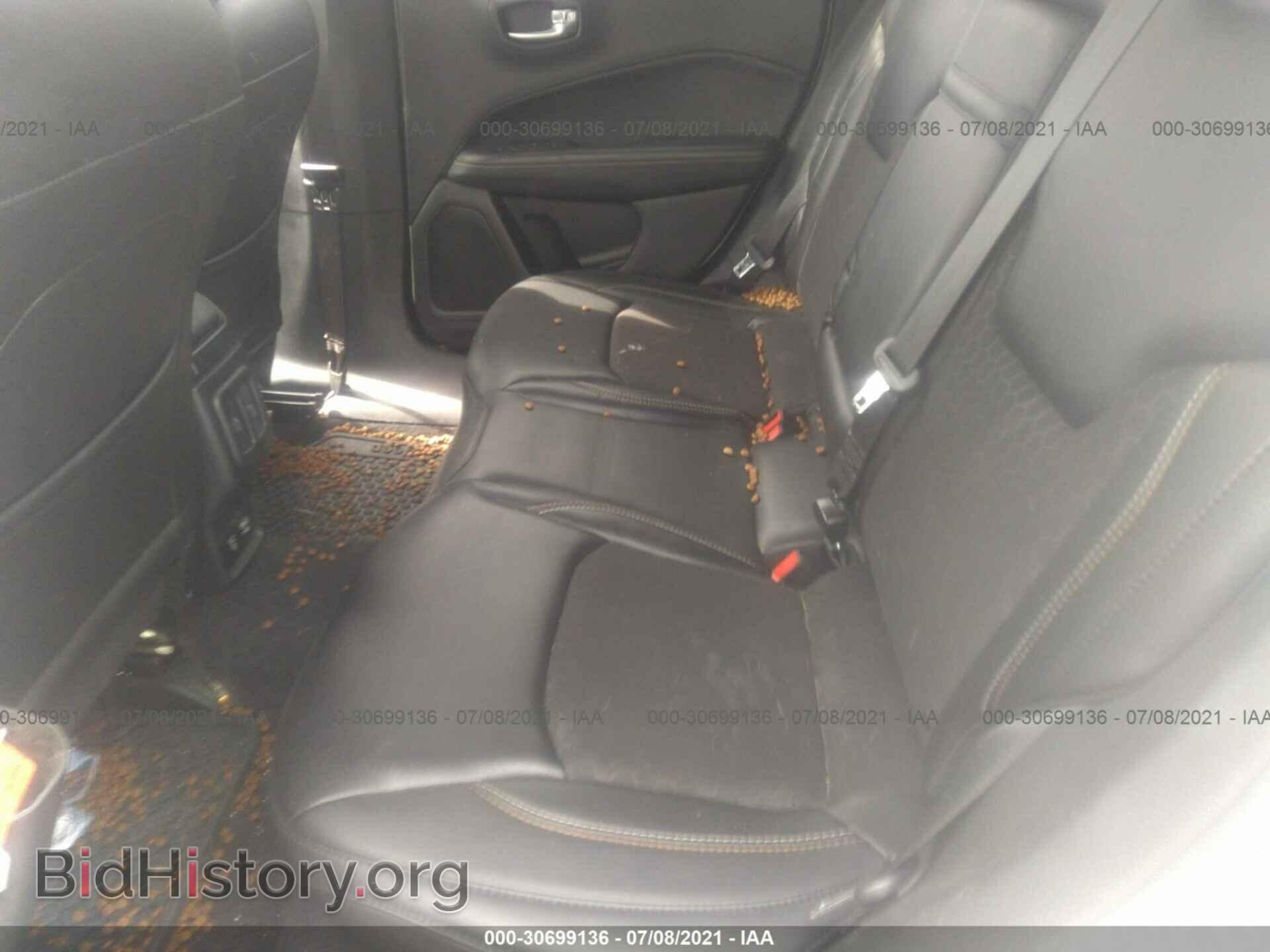2018 JEEP COMPASS - VIN: 3C4NJDBBXJT333044 - Photo 8