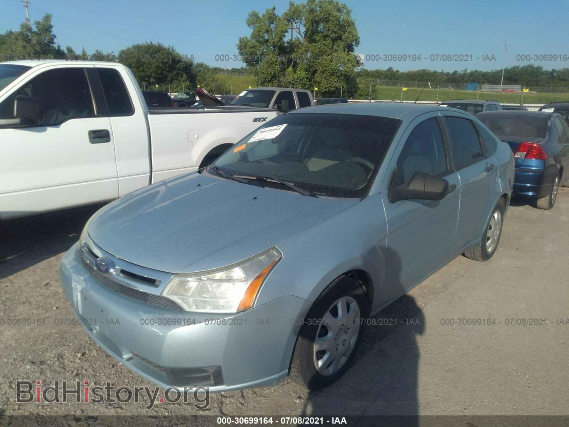 2008 FORD FOCUS - VIN: 1FAHP34N18W135394 - Фото 2