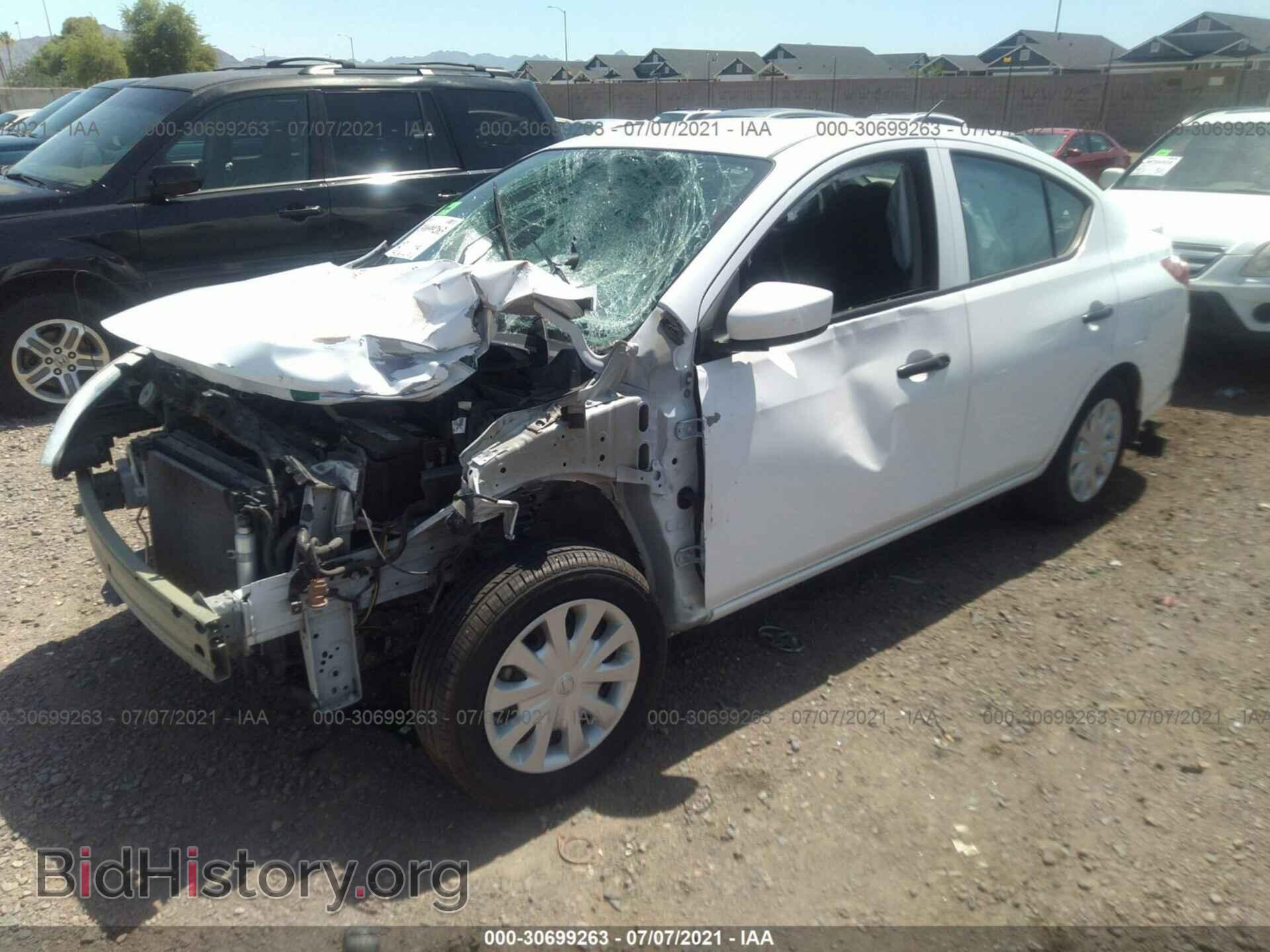 2016 NISSAN VERSA - VIN: 3N1CN7AP8GL877032 - Фото 2