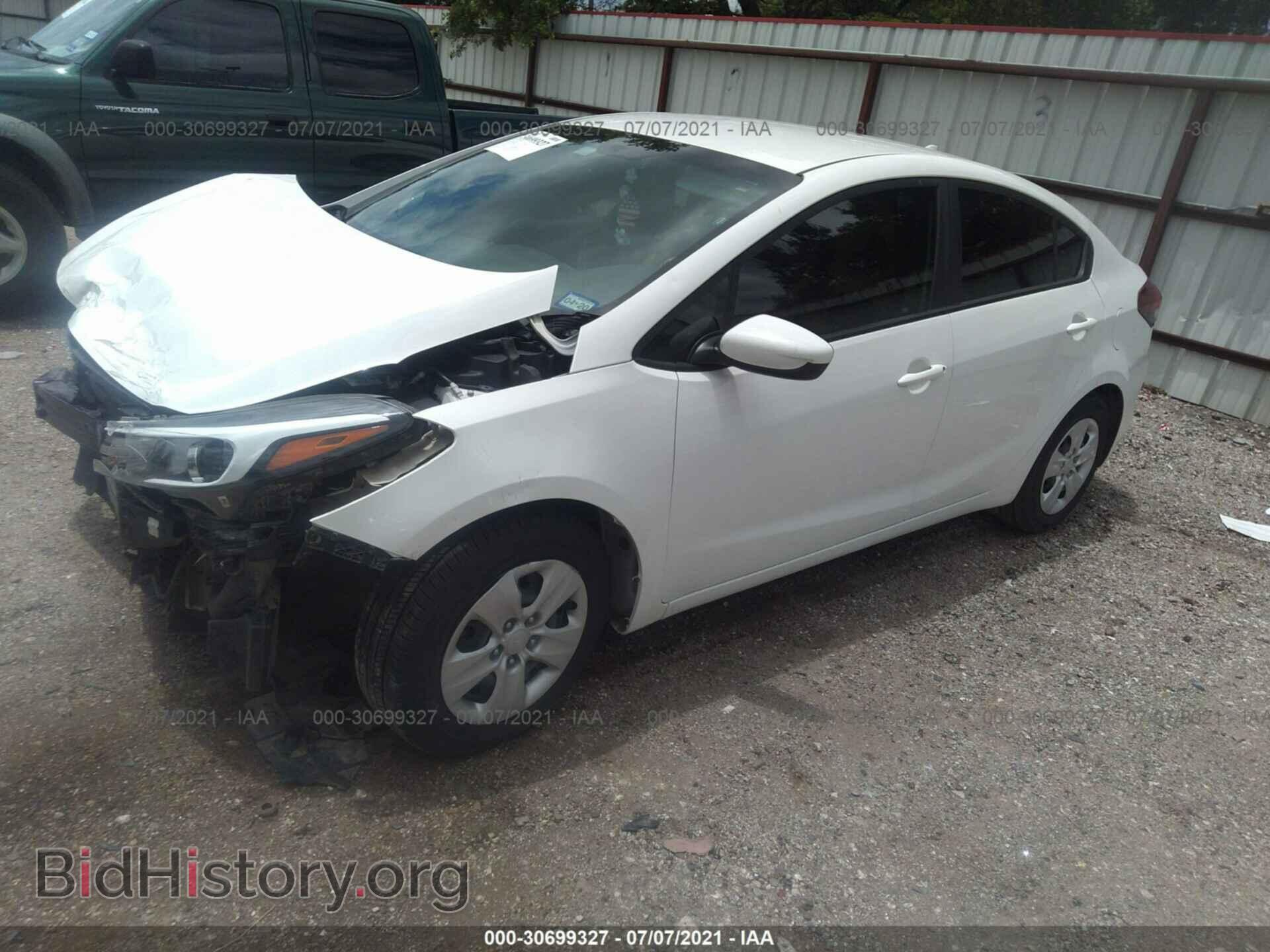 2017 KIA FORTE - VIN: 3KPFK4A75HE133122 - Фото 2