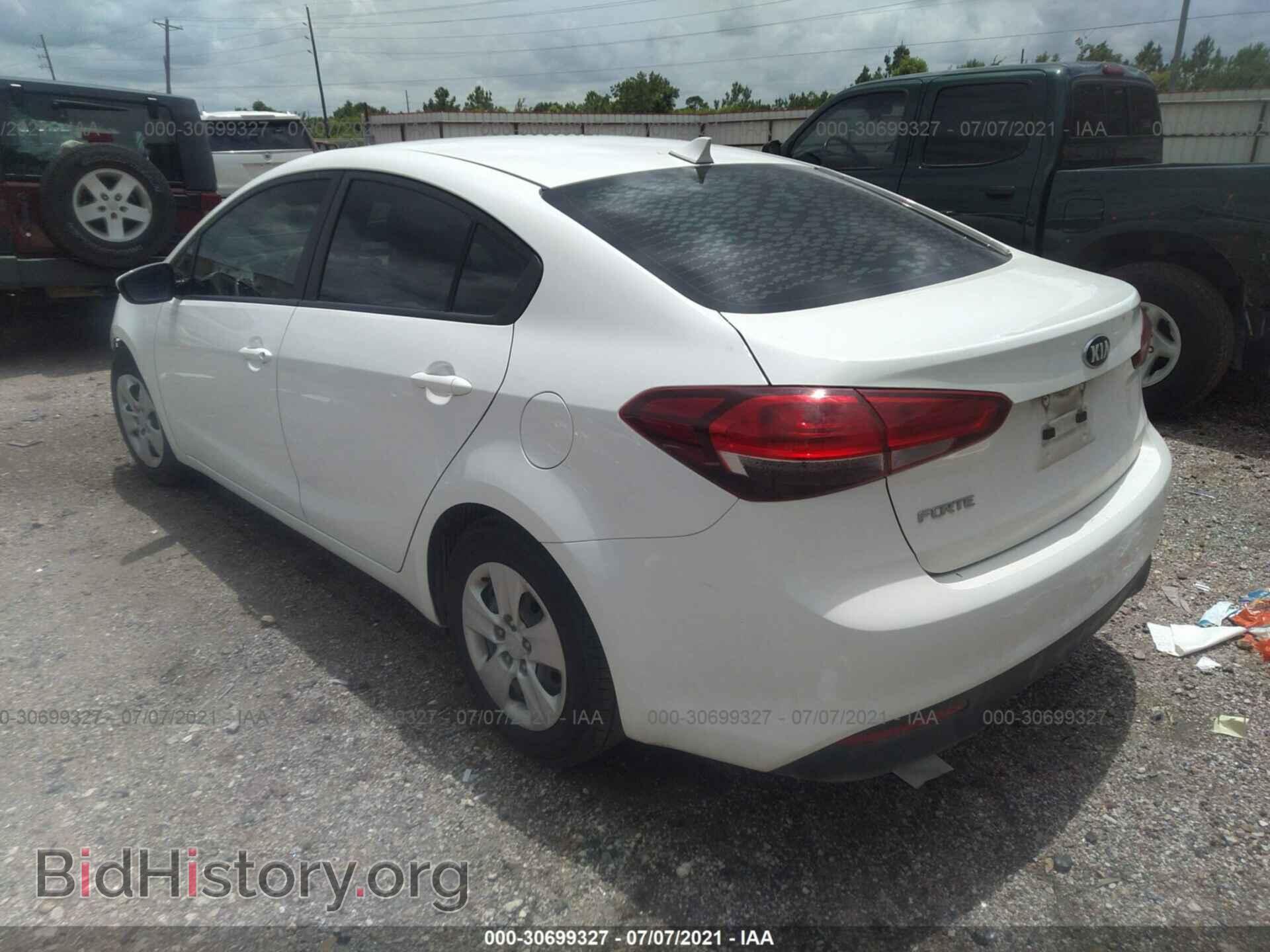 2017 KIA FORTE - VIN: 3KPFK4A75HE133122 - Фото 3
