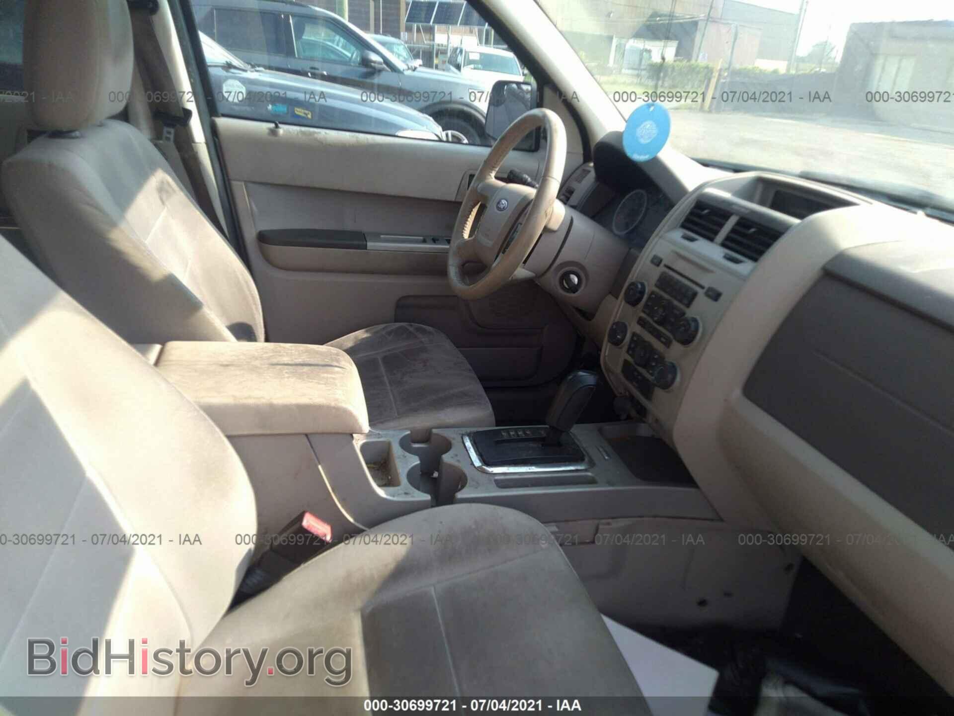 2011 FORD ESCAPE - VIN: 1FMCU0D70BKC29175 - Photo 5