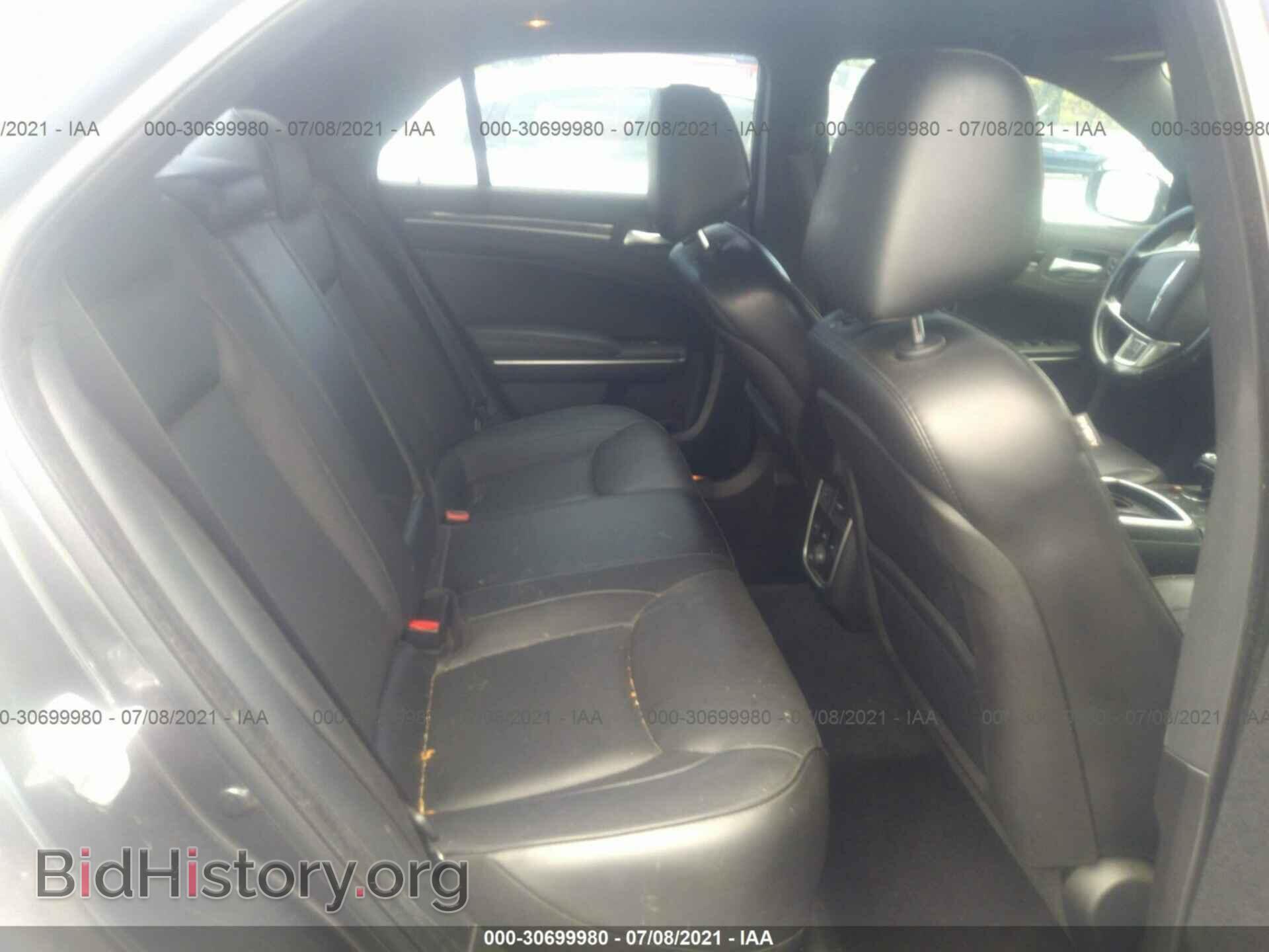 2013 CHRYSLER 300 - VIN: 2C3CCAEGXDH731900 - Фото 8
