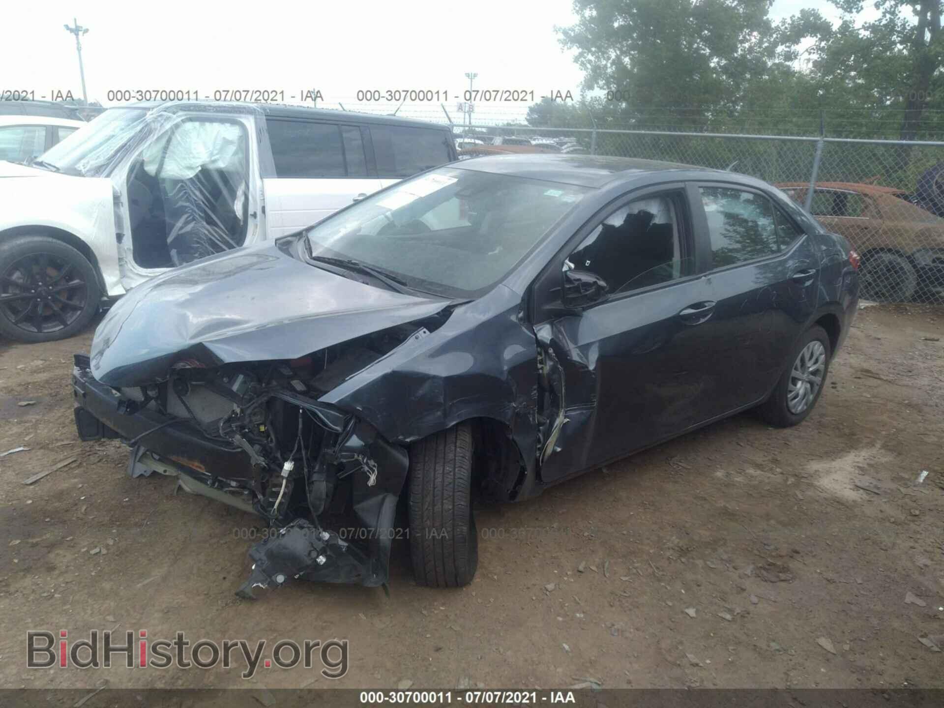 2017 TOYOTA COROLLA - VIN: 2T1BURHEXHC932659 - Фото 2