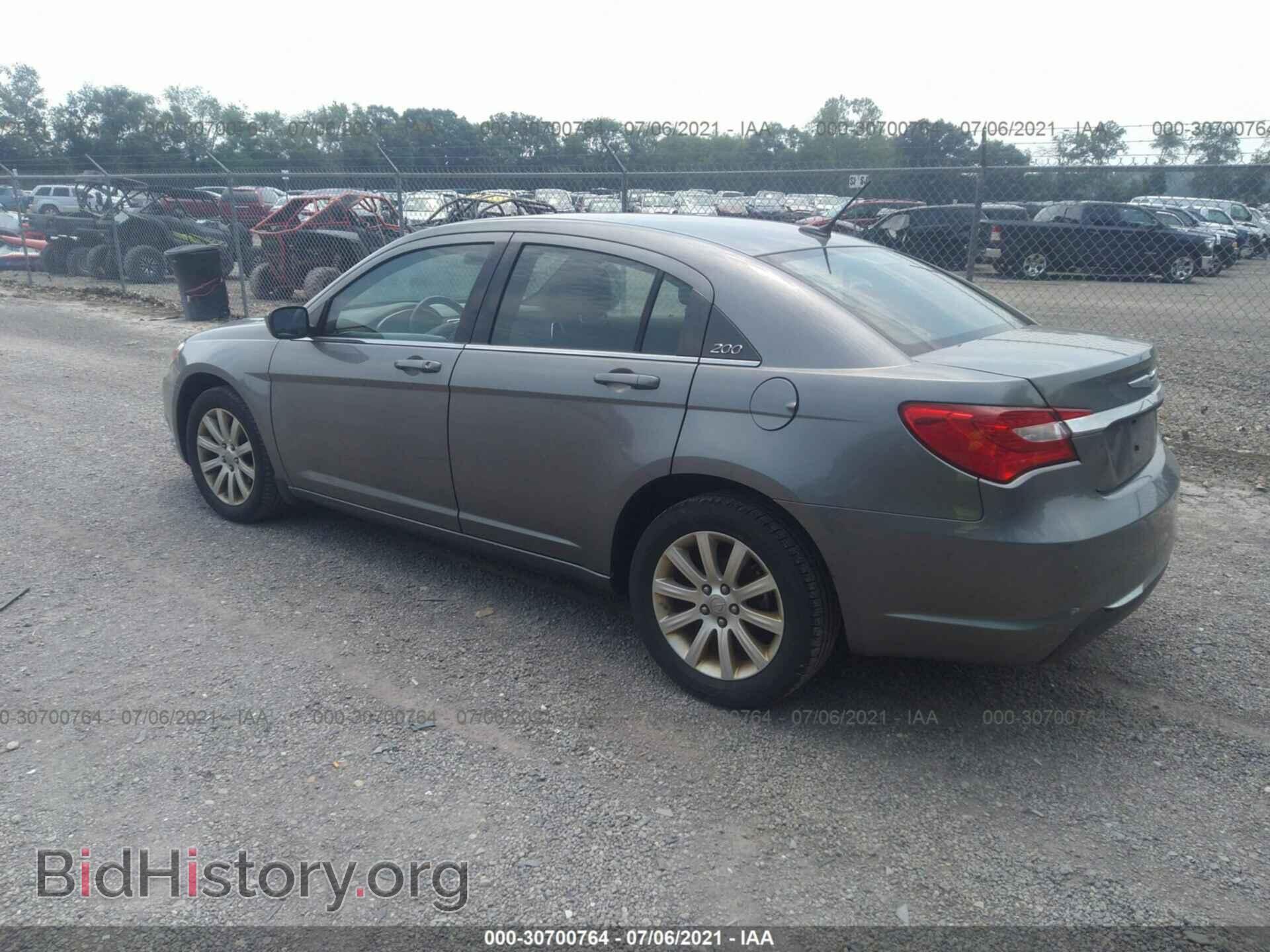 2012 CHRYSLER 200 - VIN: 1C3CCBBB3CN131675 - Фото 3
