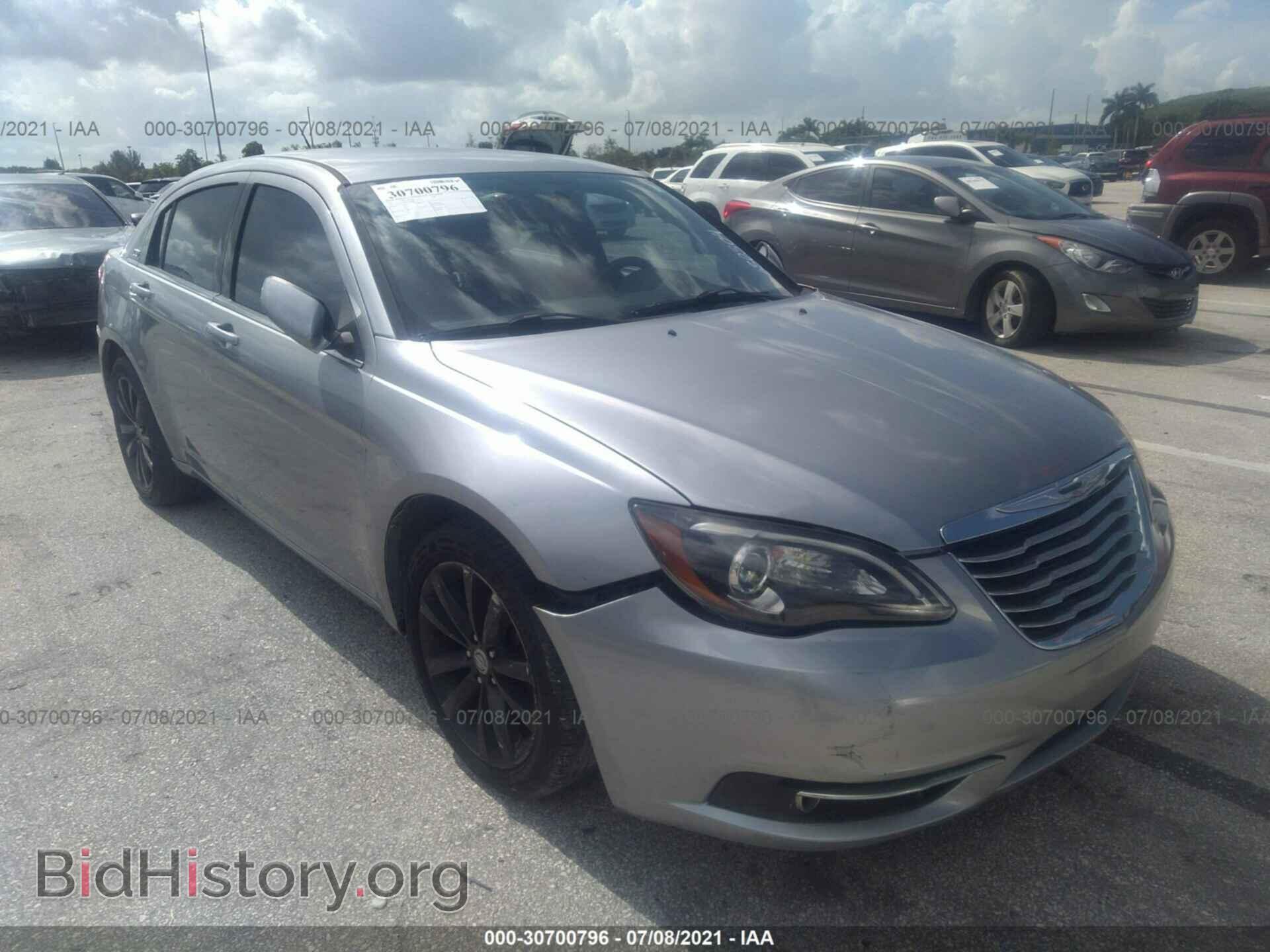 Фотография 1C3CCBBB8DN650304 - CHRYSLER 200 2013