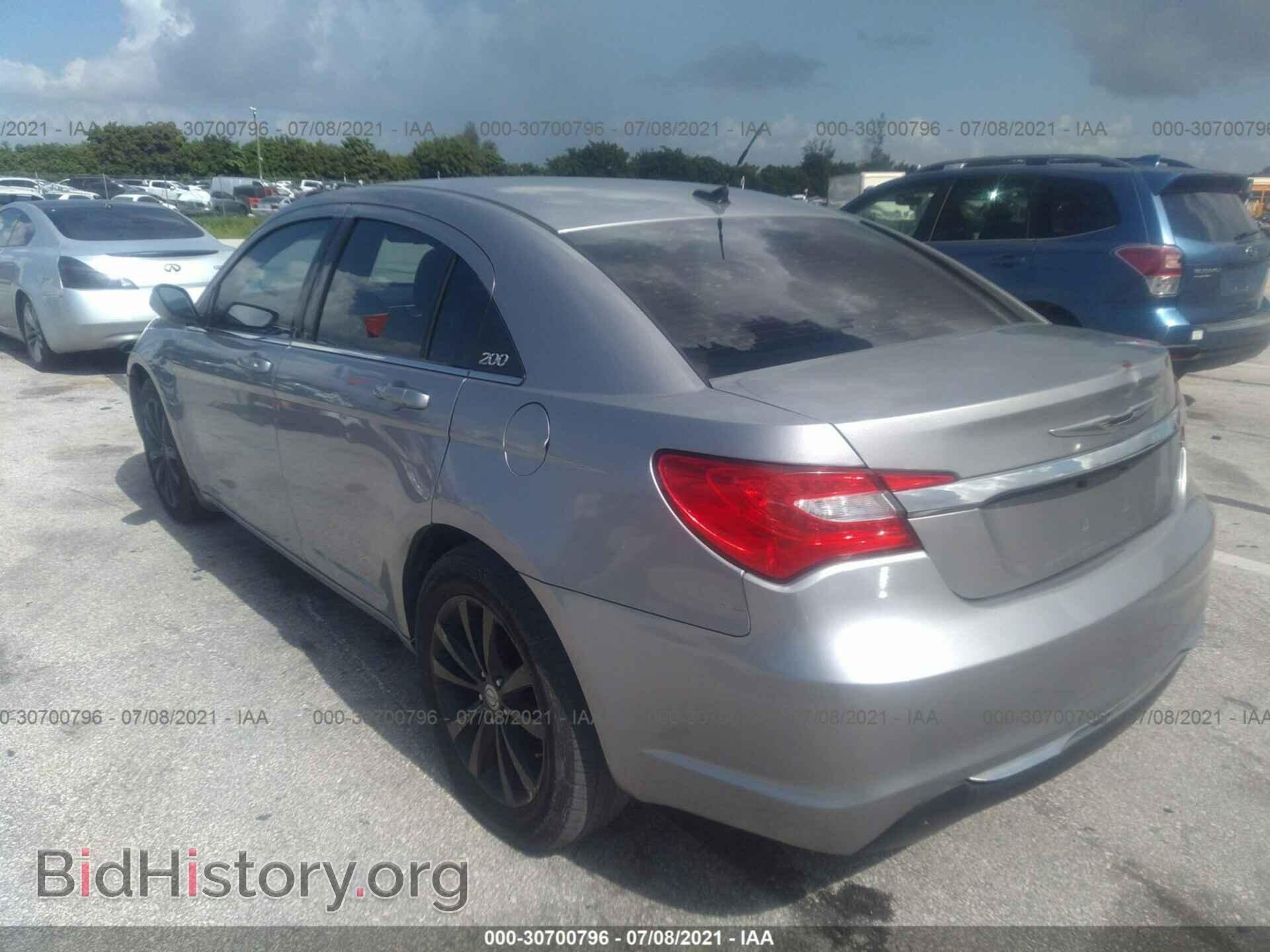 2013 CHRYSLER 200 - VIN: 1C3CCBBB8DN650304 - Photo 3