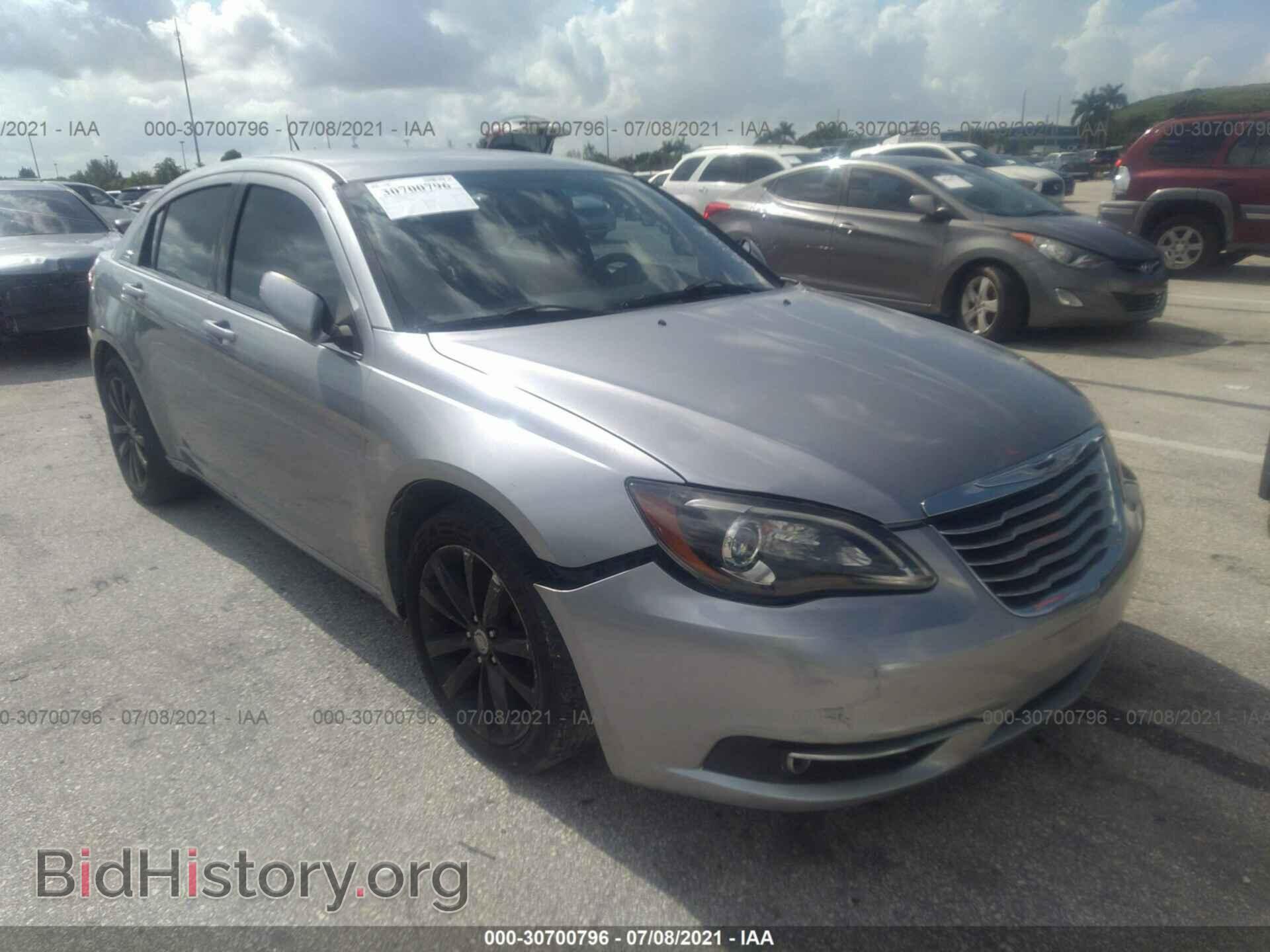 2013 CHRYSLER 200 - VIN: 1C3CCBBB8DN650304 - Photo 6