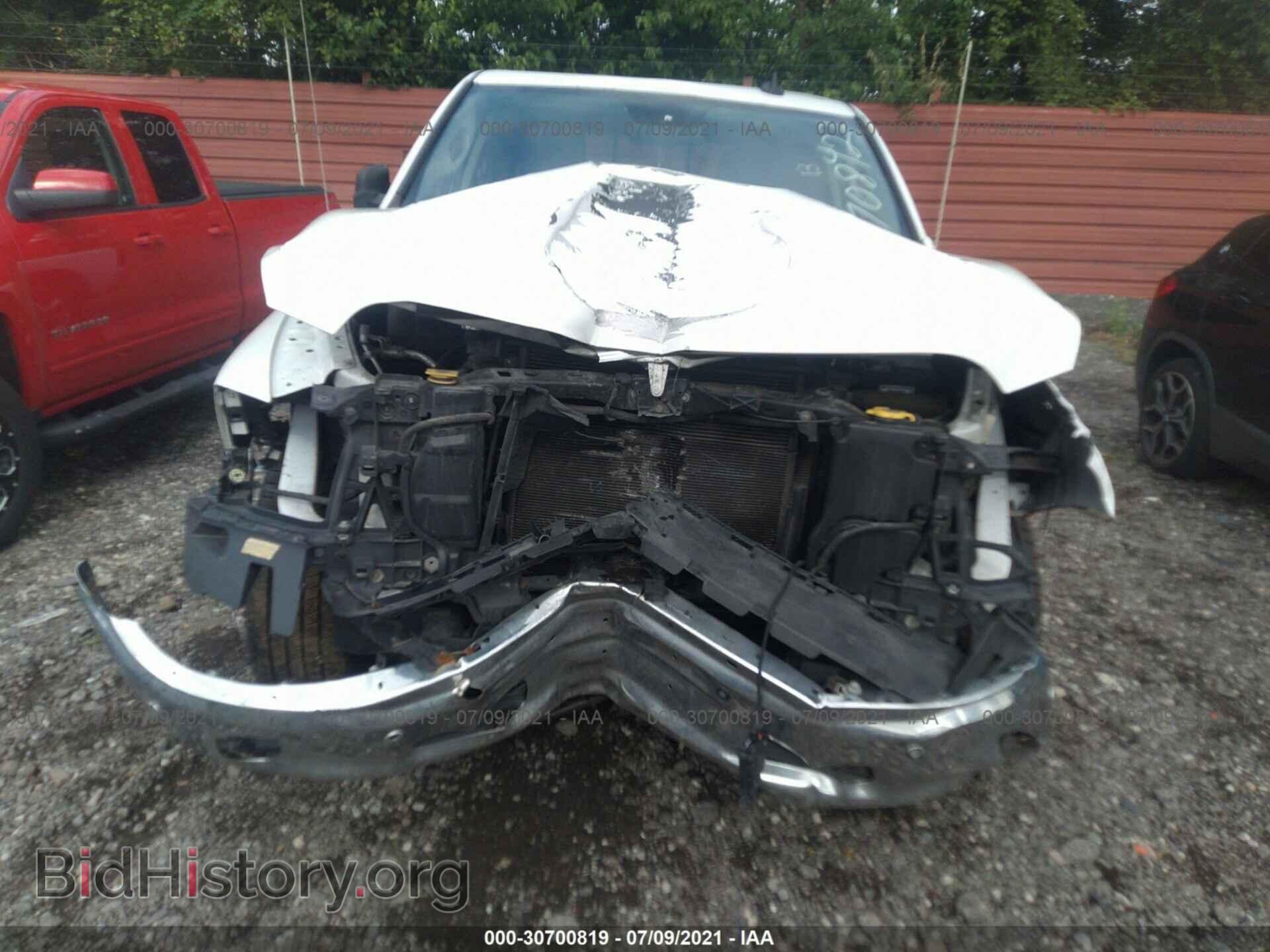 2017 RAM 1500 - VIN: 3C6RR7LT0HG708422 - Фото 6