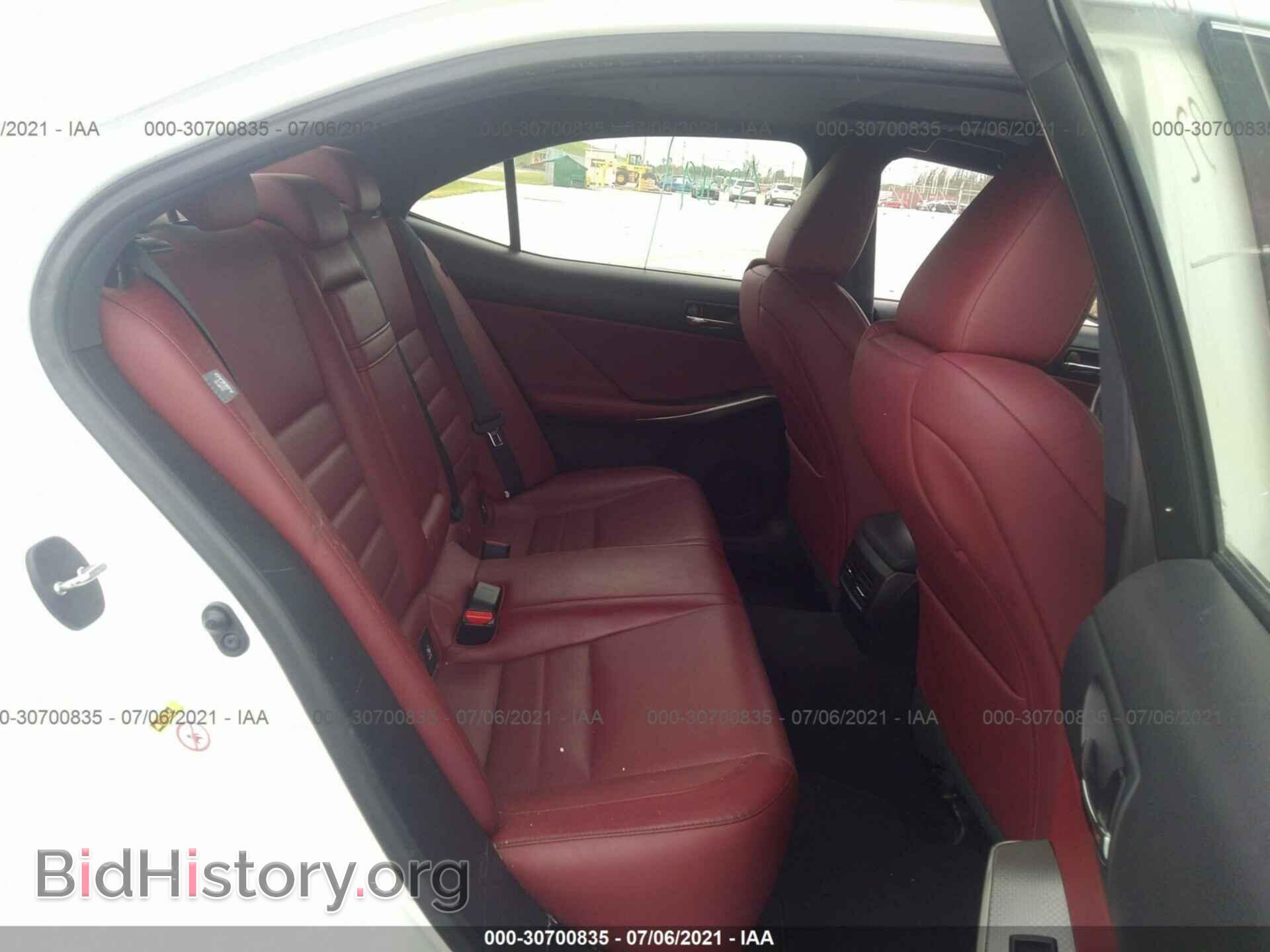 2016 LEXUS IS 200T - VIN: JTHBA1D28G5010973 - Фото 8