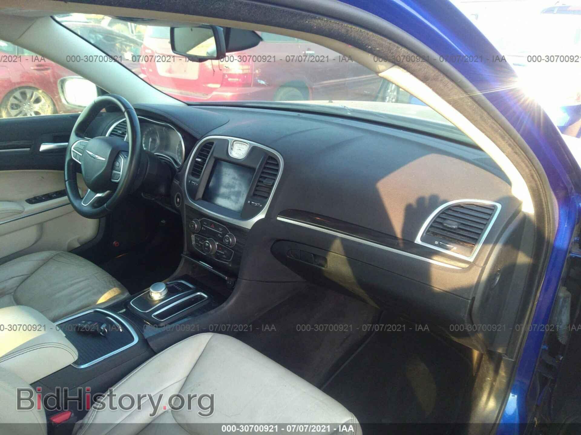 2018 CHRYSLER 300 - VIN: 2C3CCARG2JH175149 - Фото 5