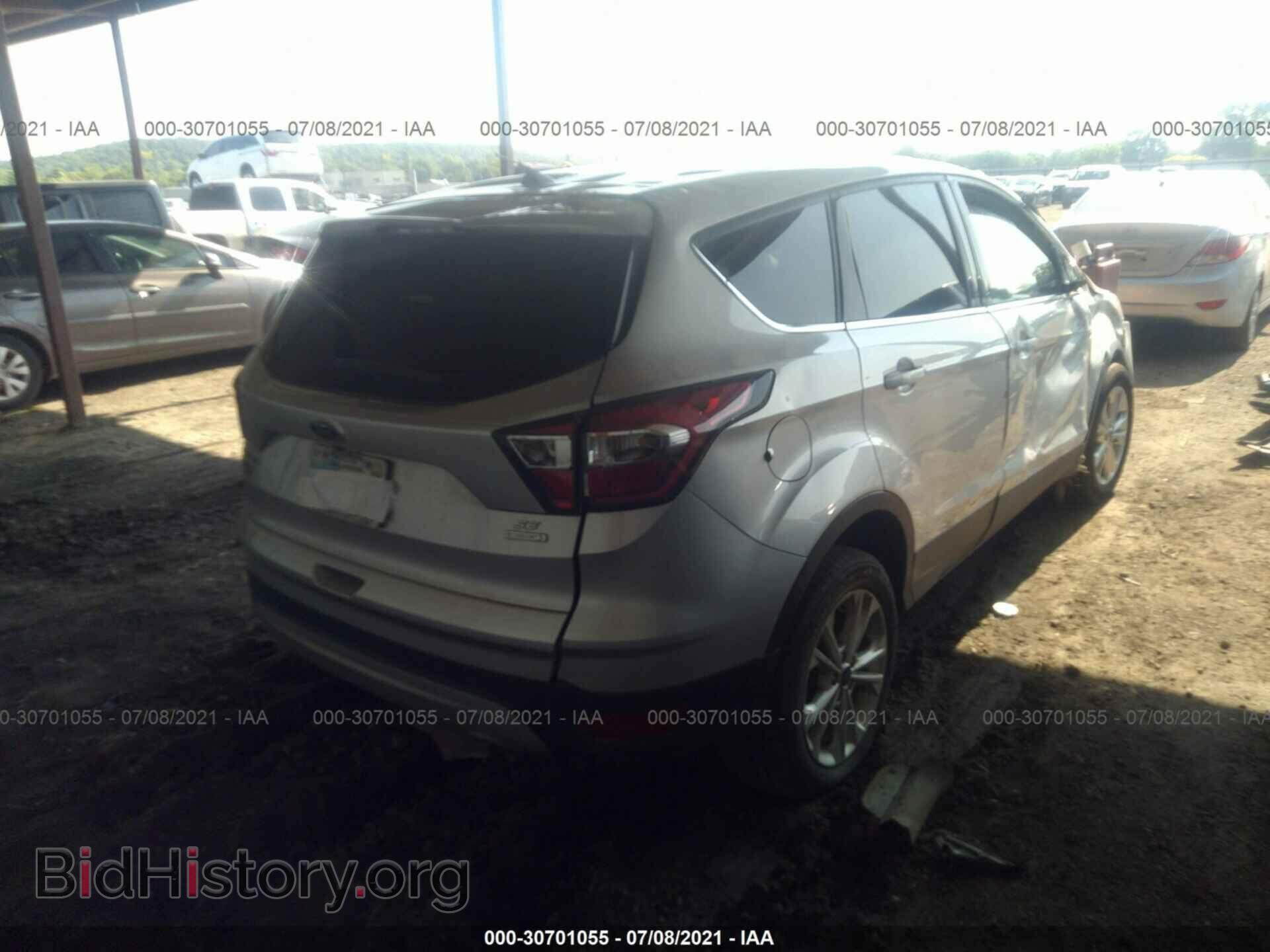 2017 FORD ESCAPE - VIN: 1FMCU0GD3HUB15380 - Фото 4