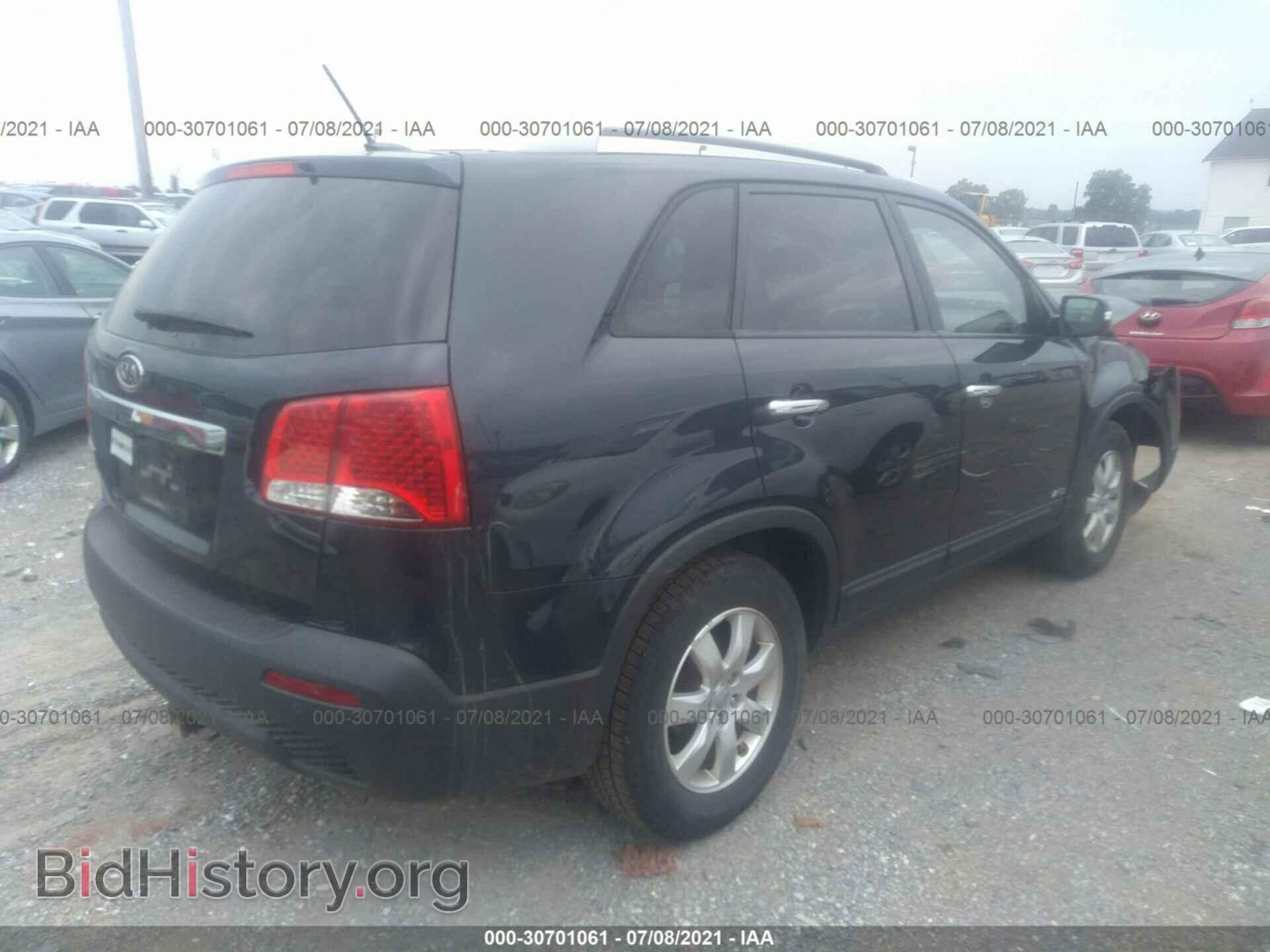 2012 KIA SORENTO - VIN: 5XYKTDA63CG286533 - Фото 4